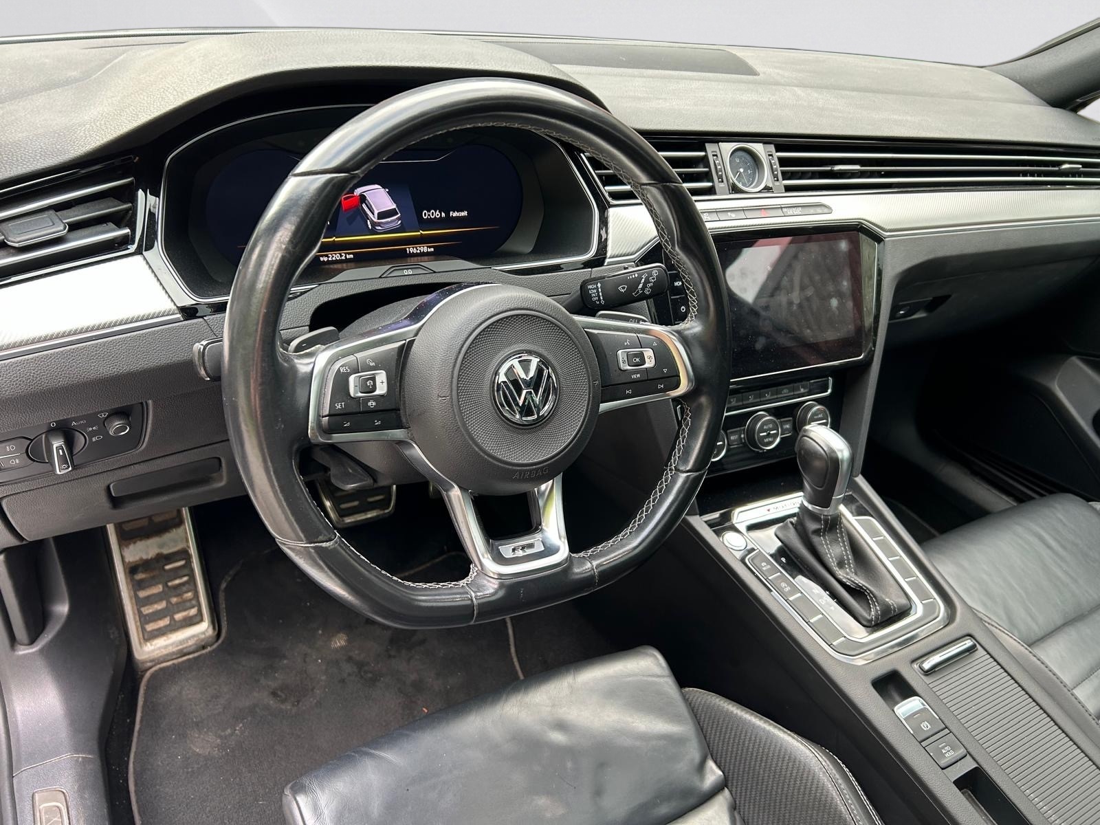 VW Passat Variant 2.0 TDI BMT Highline DSG 4Motion-image-6