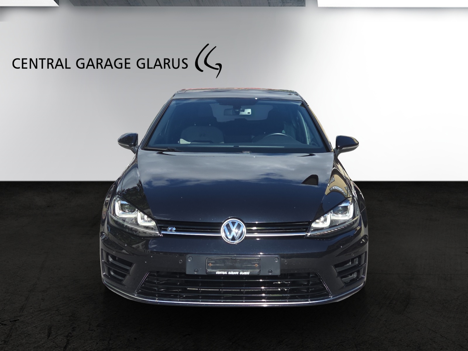 VW Golf 2.0 TSI R 4Motion DSG-image-2