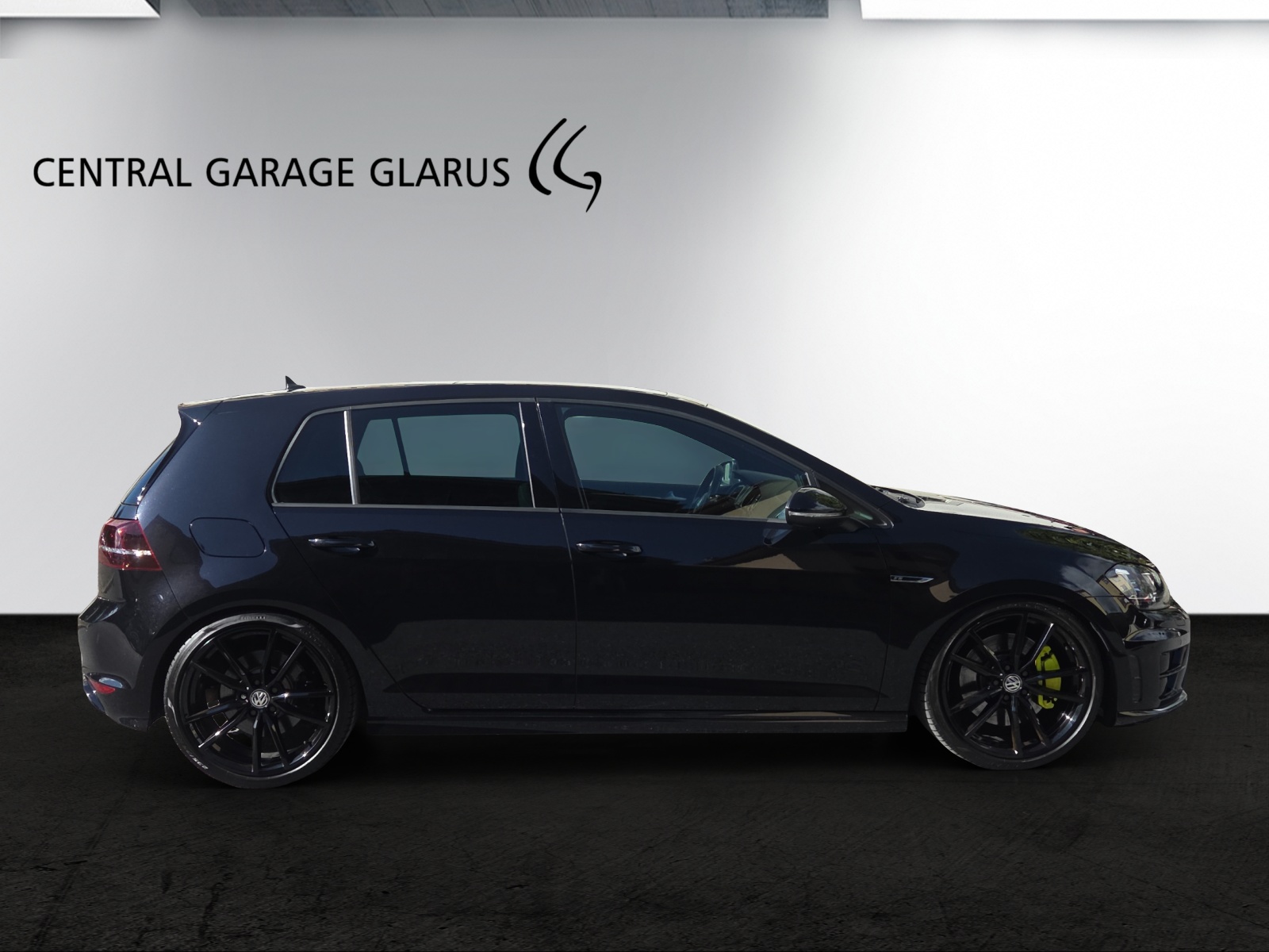 VW Golf 2.0 TSI R 4Motion DSG-image-4