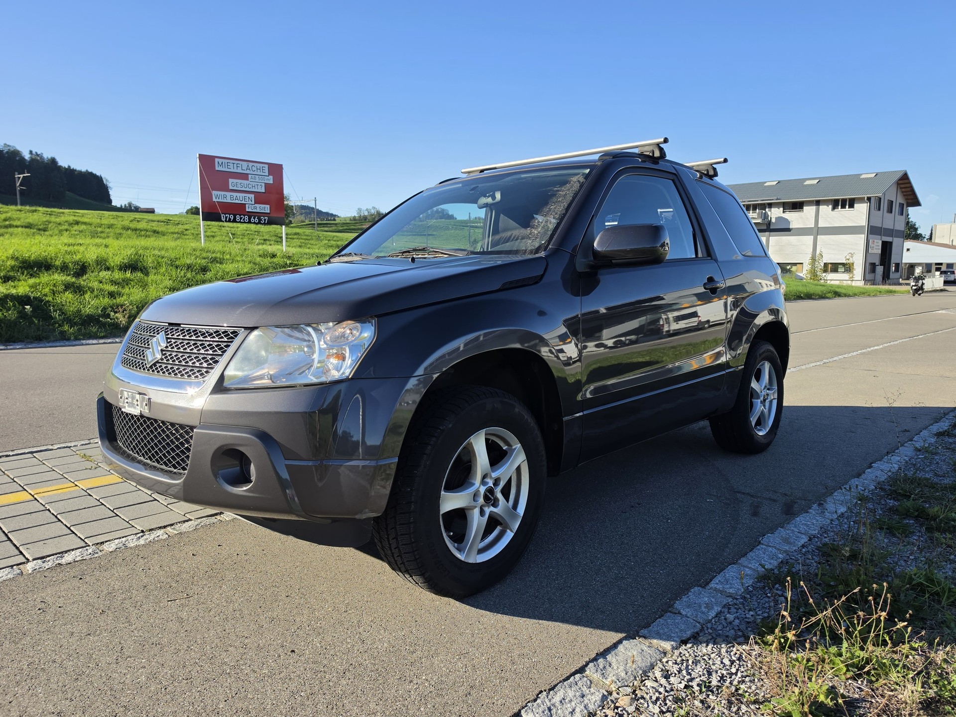 SUZUKI GRAND VITARA-image-0