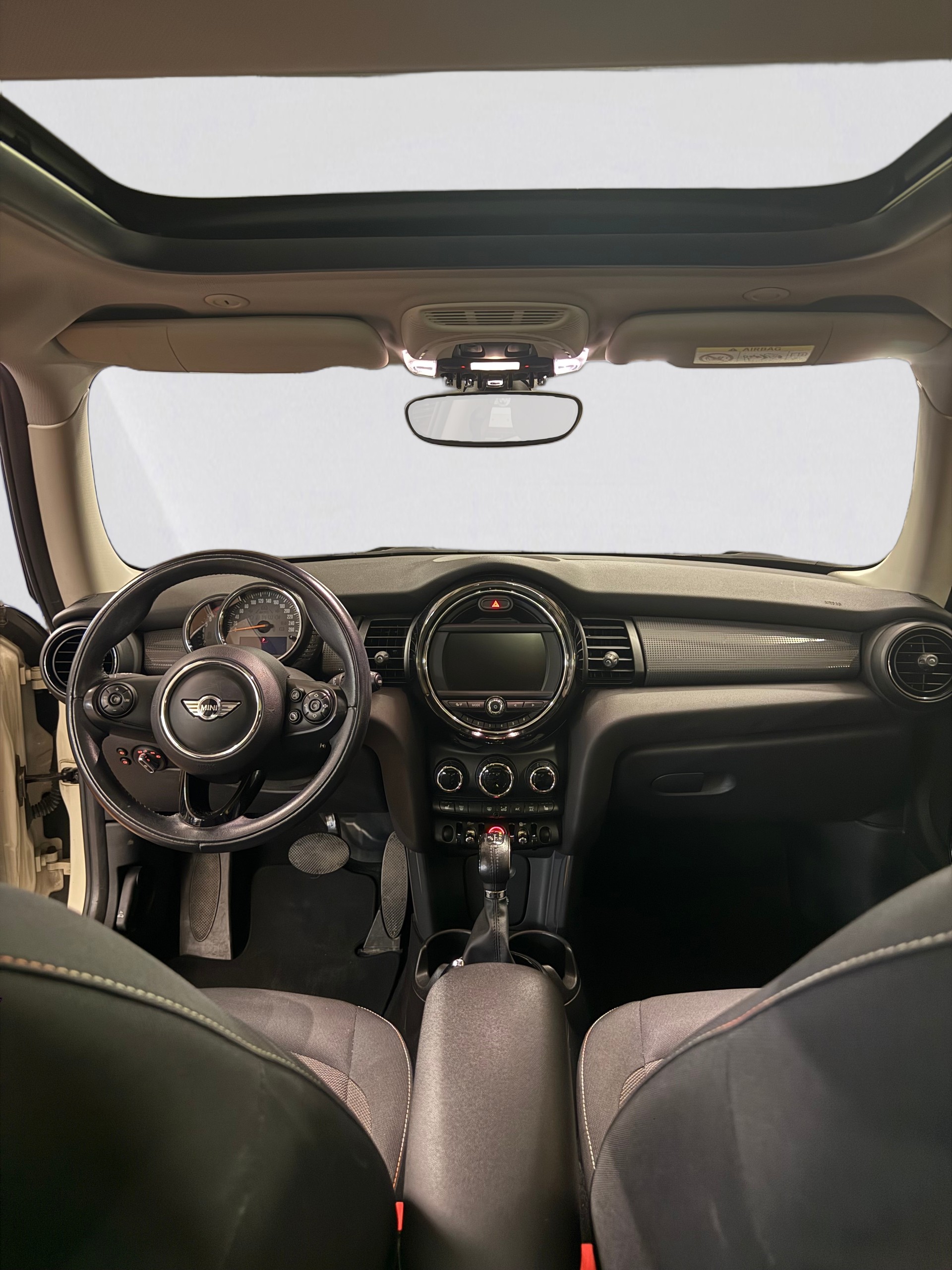 MINI Cooper Steptronic-image-8
