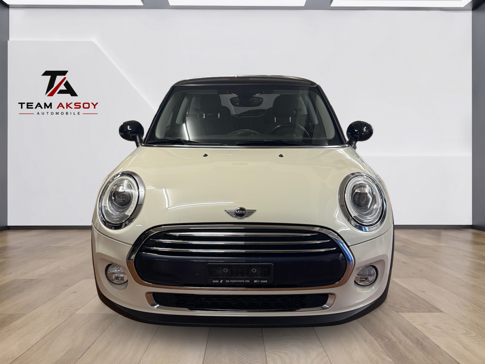 MINI Cooper Steptronic-showroom-element-1
