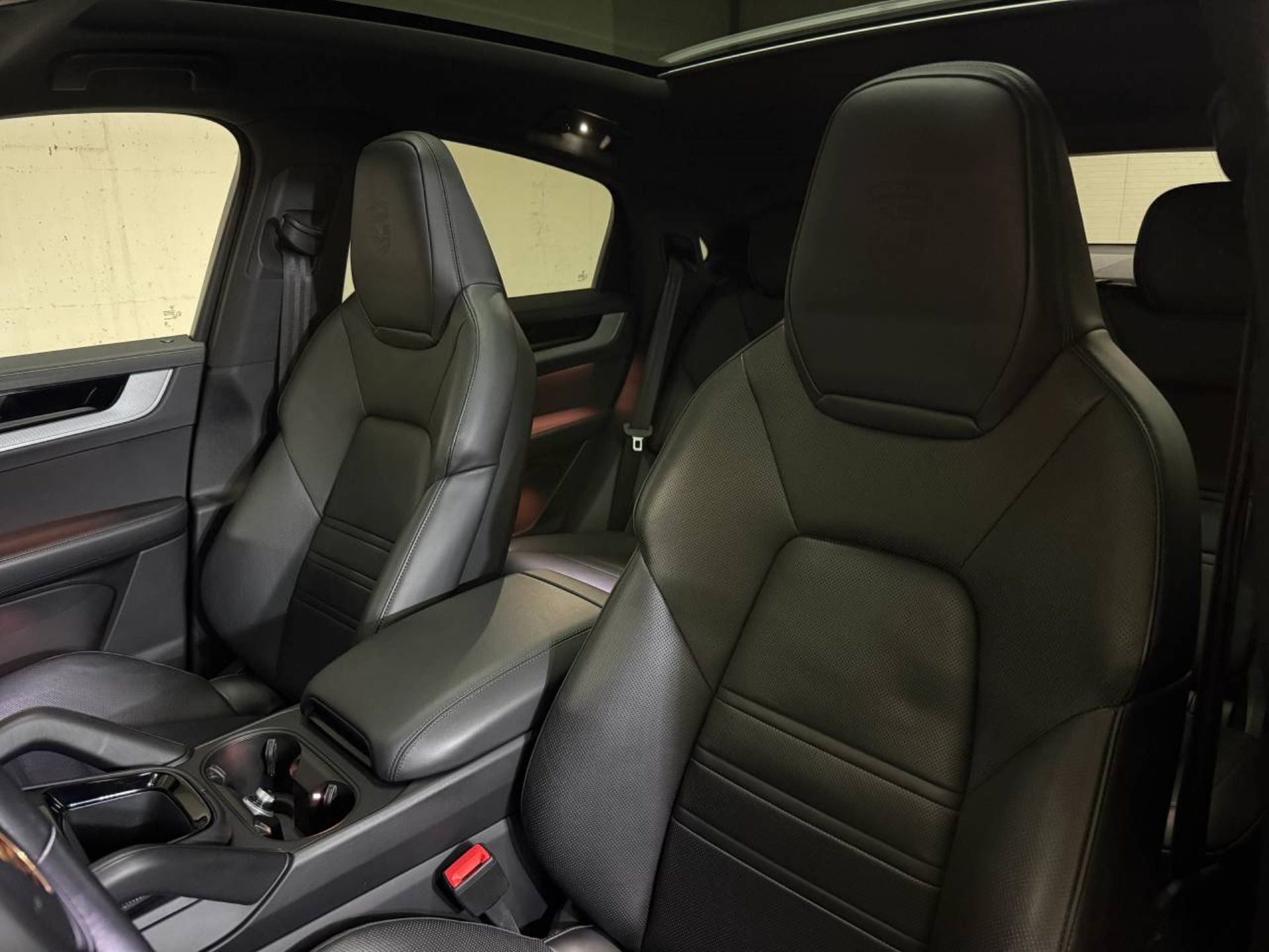 PORSCHE Cayenne S Coupe-image-4