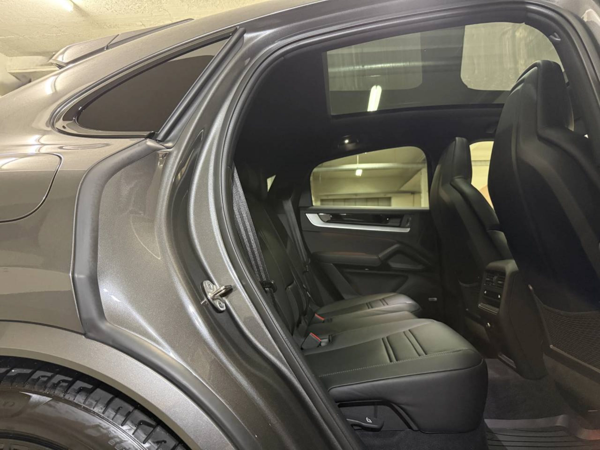 PORSCHE Cayenne S Coupe-image-18