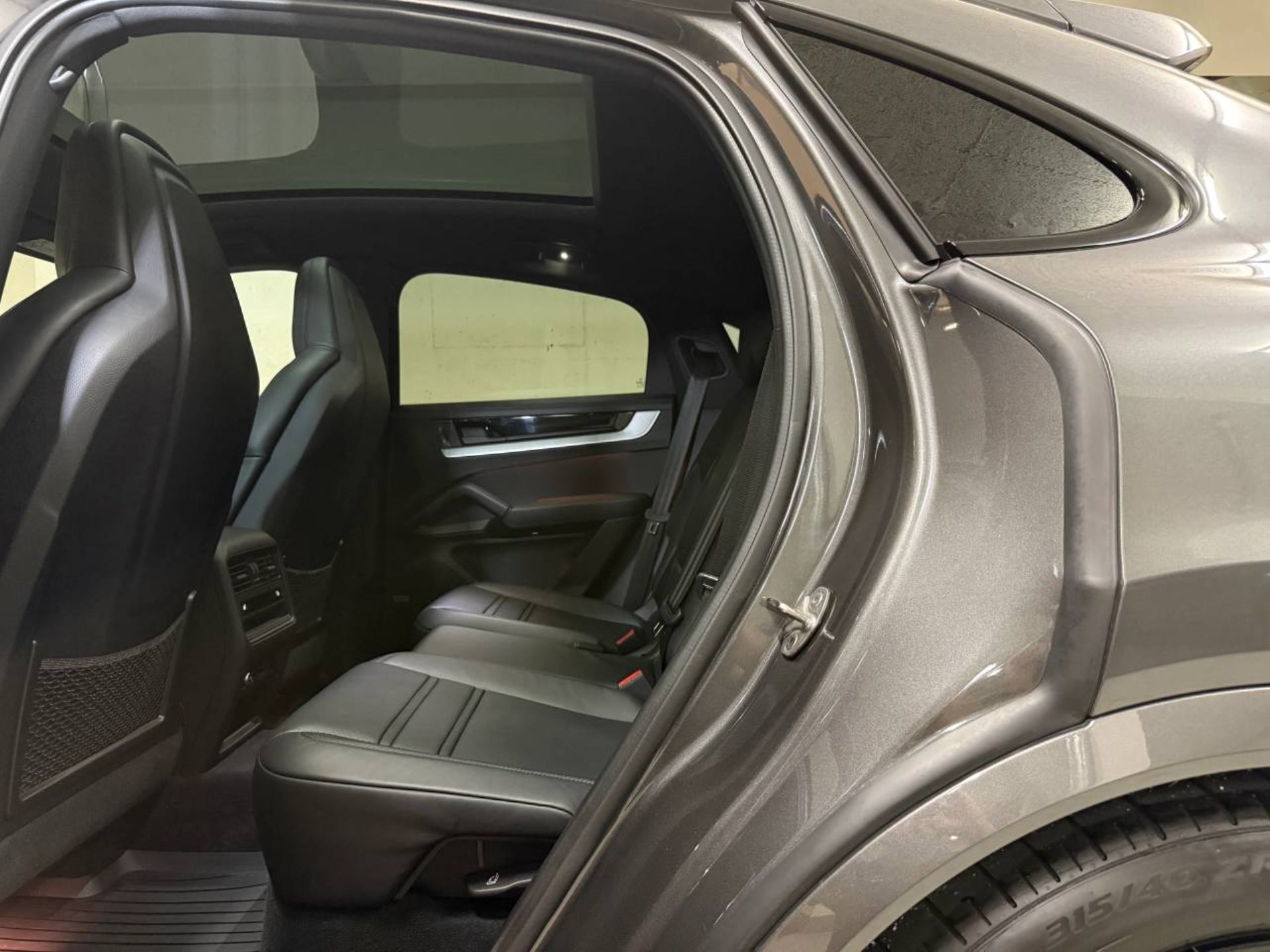 PORSCHE Cayenne S Coupe-image-20