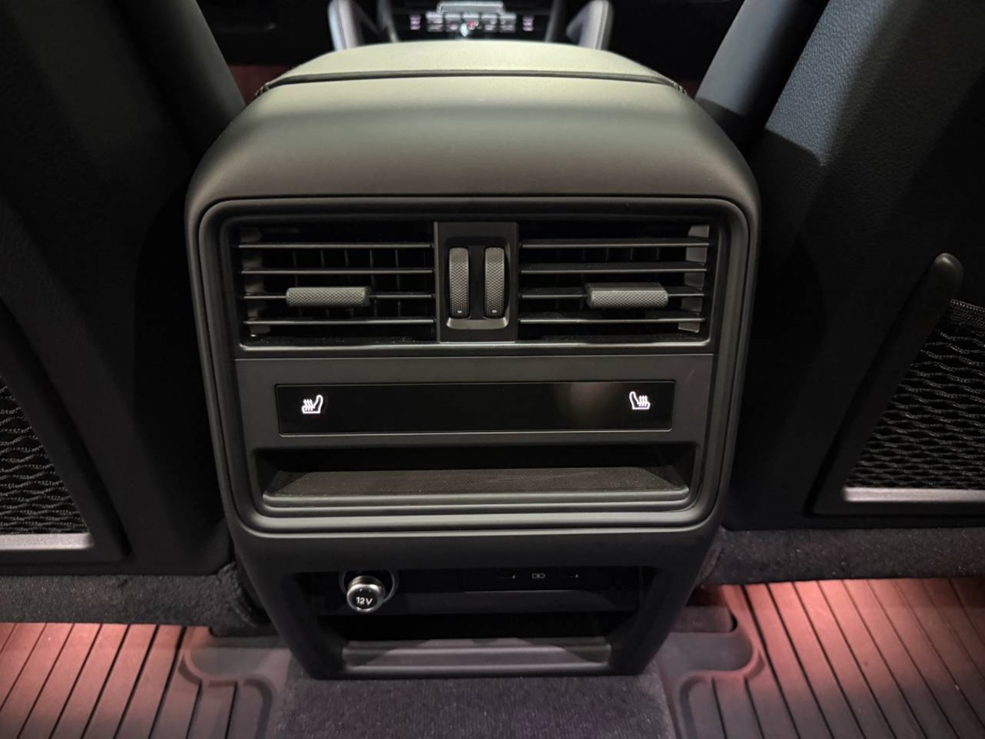 PORSCHE Cayenne S Coupe-image-19