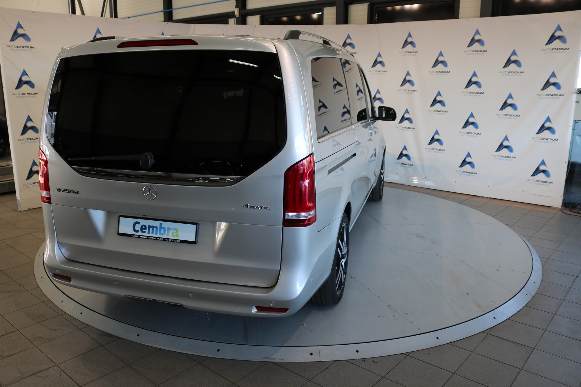 MERCEDES-BENZ V 250 d lang Avantgarde 4Matic G-Tronic-image-21
