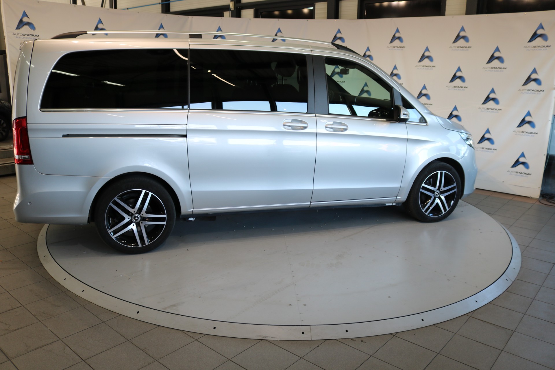 MERCEDES-BENZ V 250 d lang Avantgarde 4Matic G-Tronic-image-25