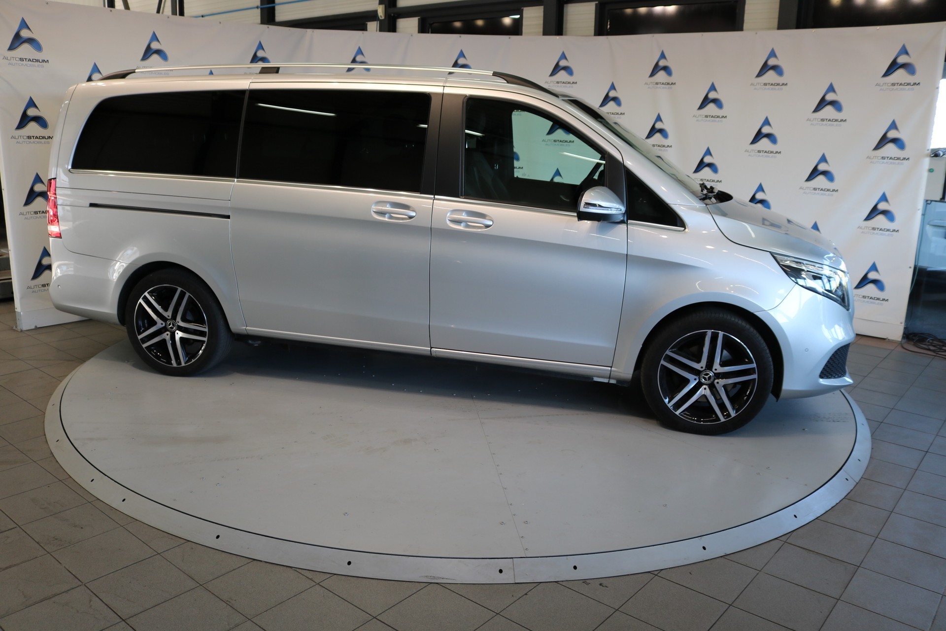 MERCEDES-BENZ V 250 d lang Avantgarde 4Matic G-Tronic-image-27