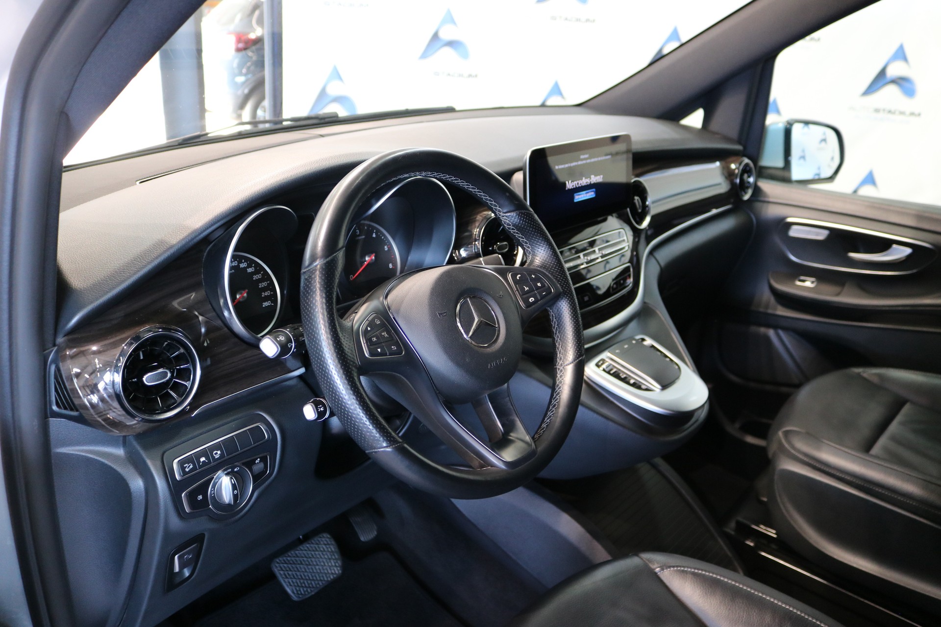 MERCEDES-BENZ V 250 d lang Avantgarde 4Matic G-Tronic-image-41