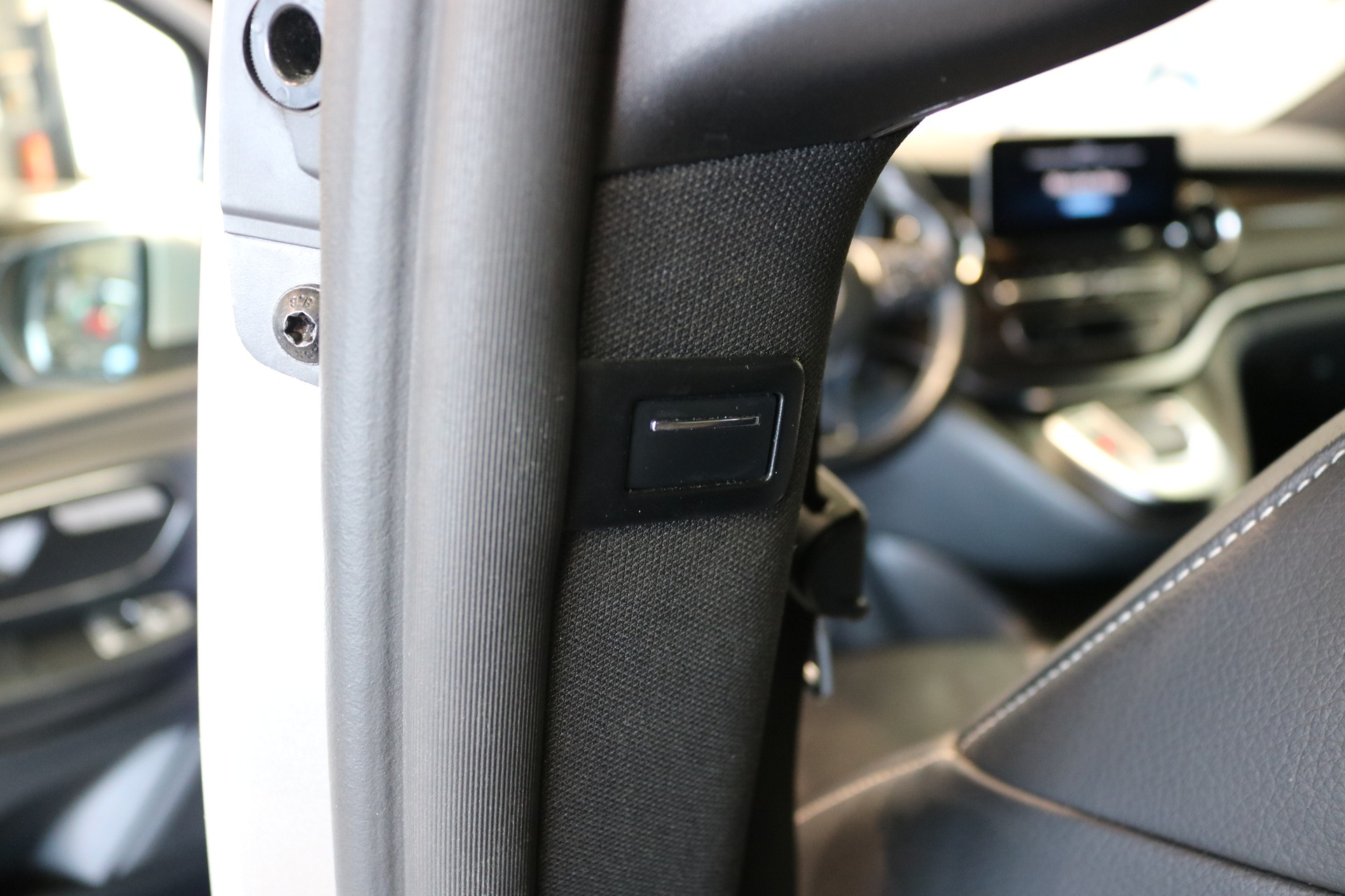 MERCEDES-BENZ V 250 d lang Avantgarde 4Matic G-Tronic-image-39