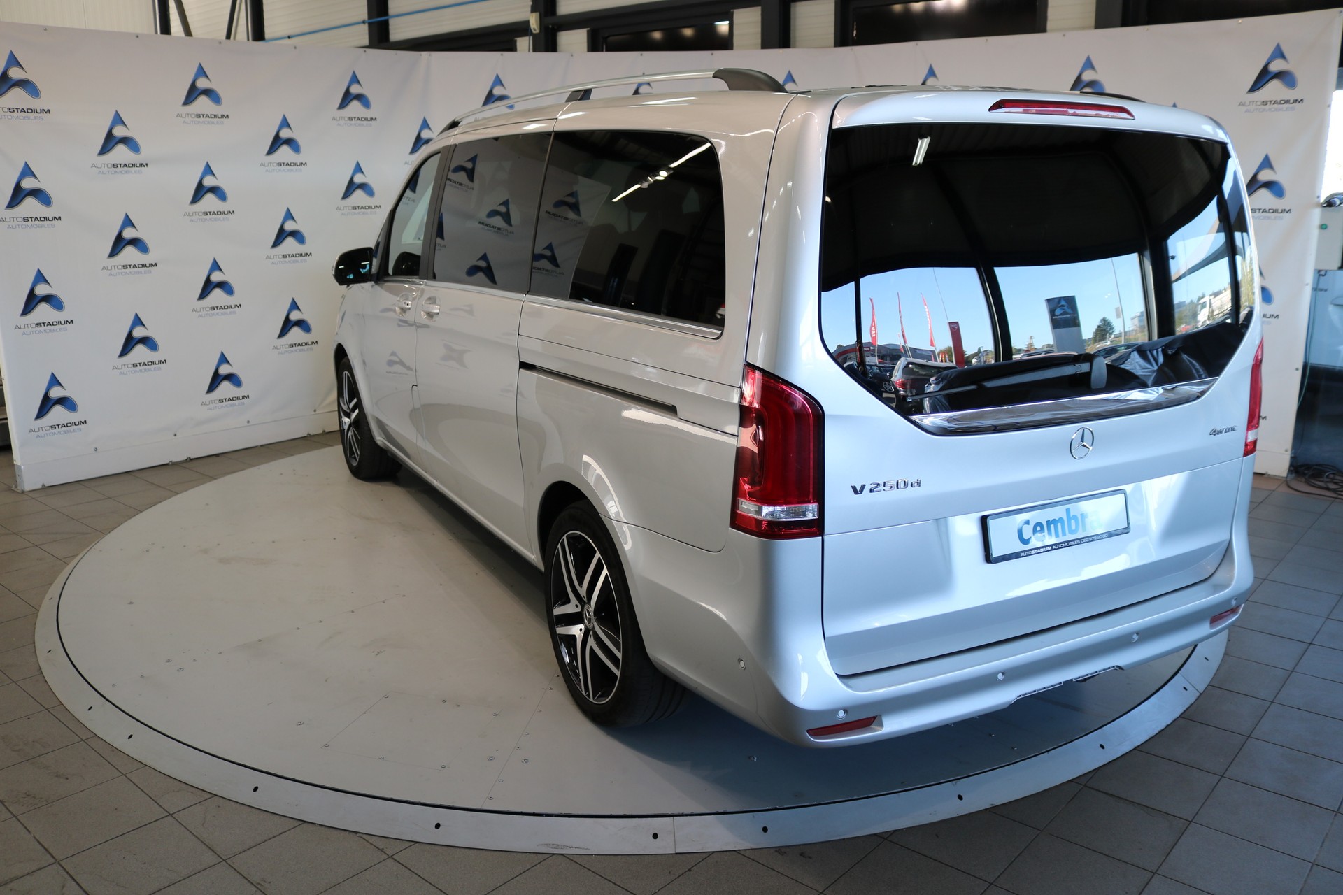 MERCEDES-BENZ V 250 d lang Avantgarde 4Matic G-Tronic-image-18