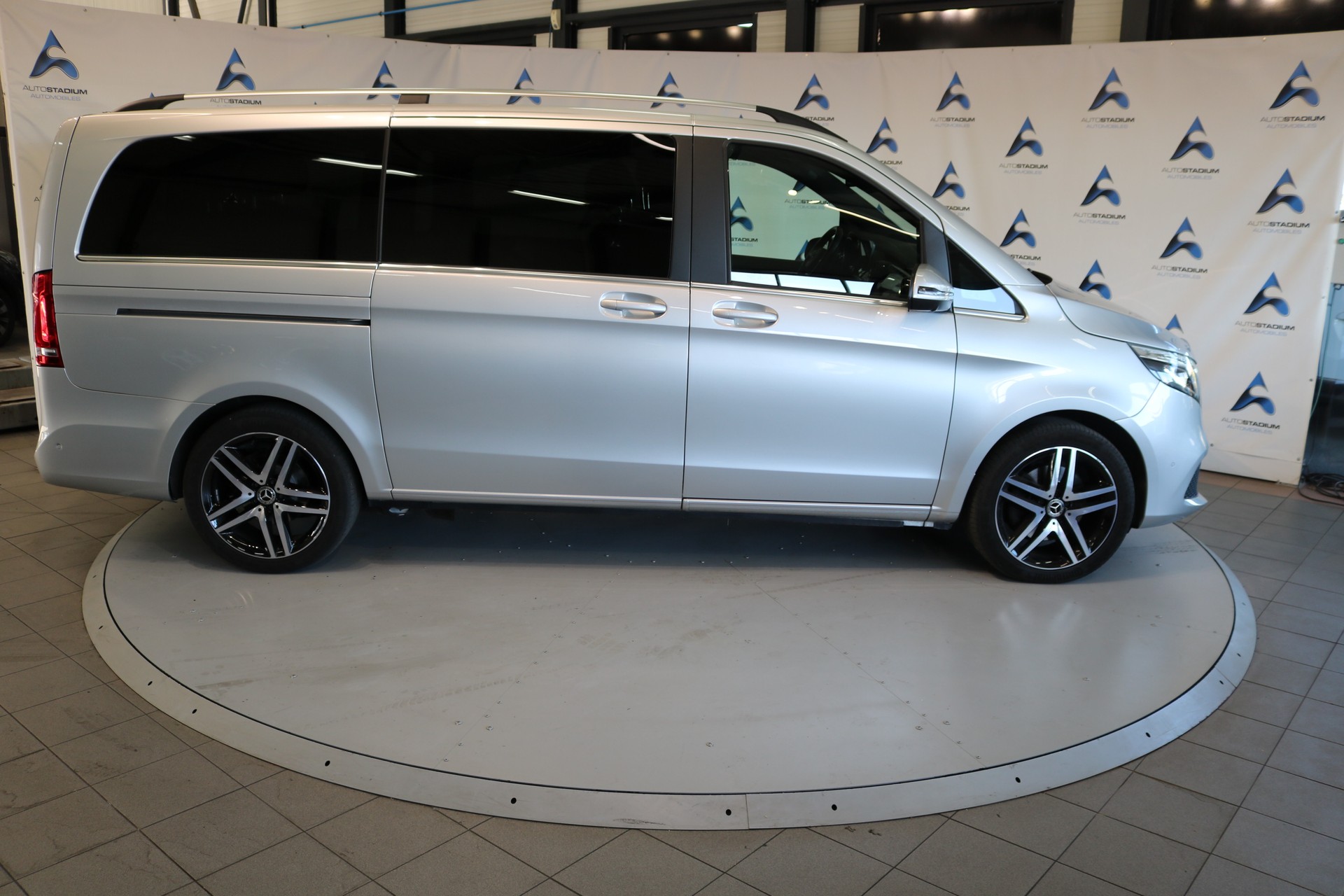 MERCEDES-BENZ V 250 d lang Avantgarde 4Matic G-Tronic-image-26