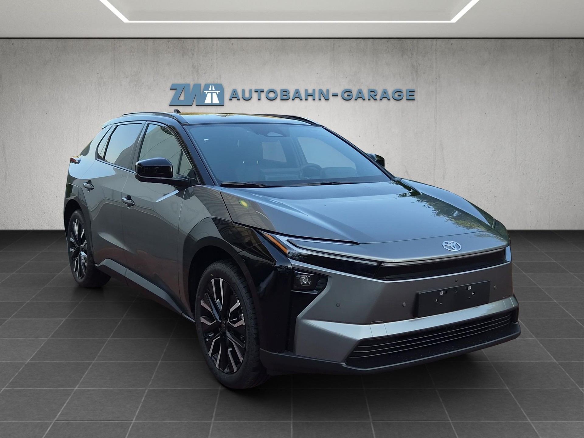 TOYOTA bZ4X Premium AWD-image-6