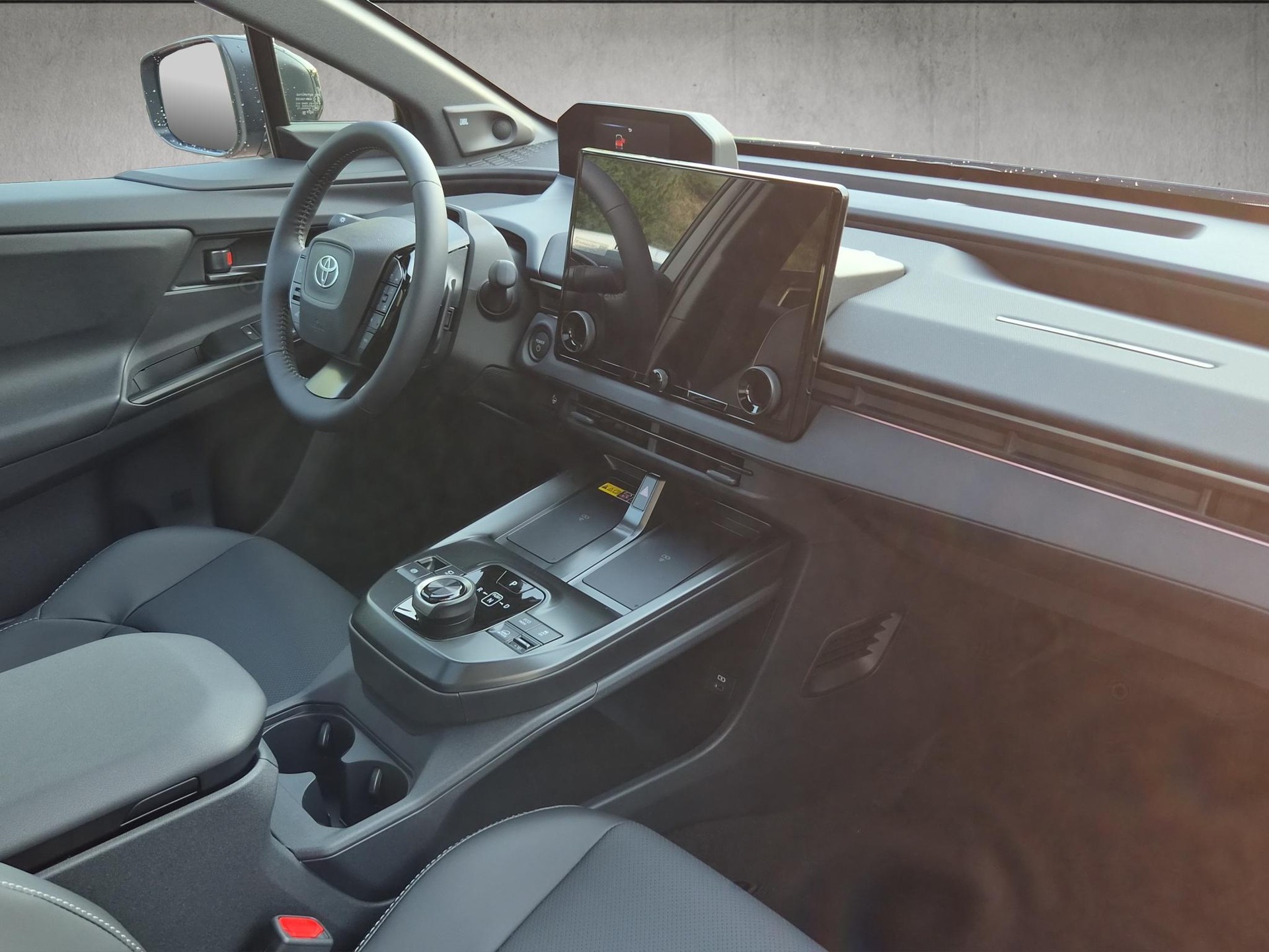TOYOTA bZ4X Premium AWD-image-11