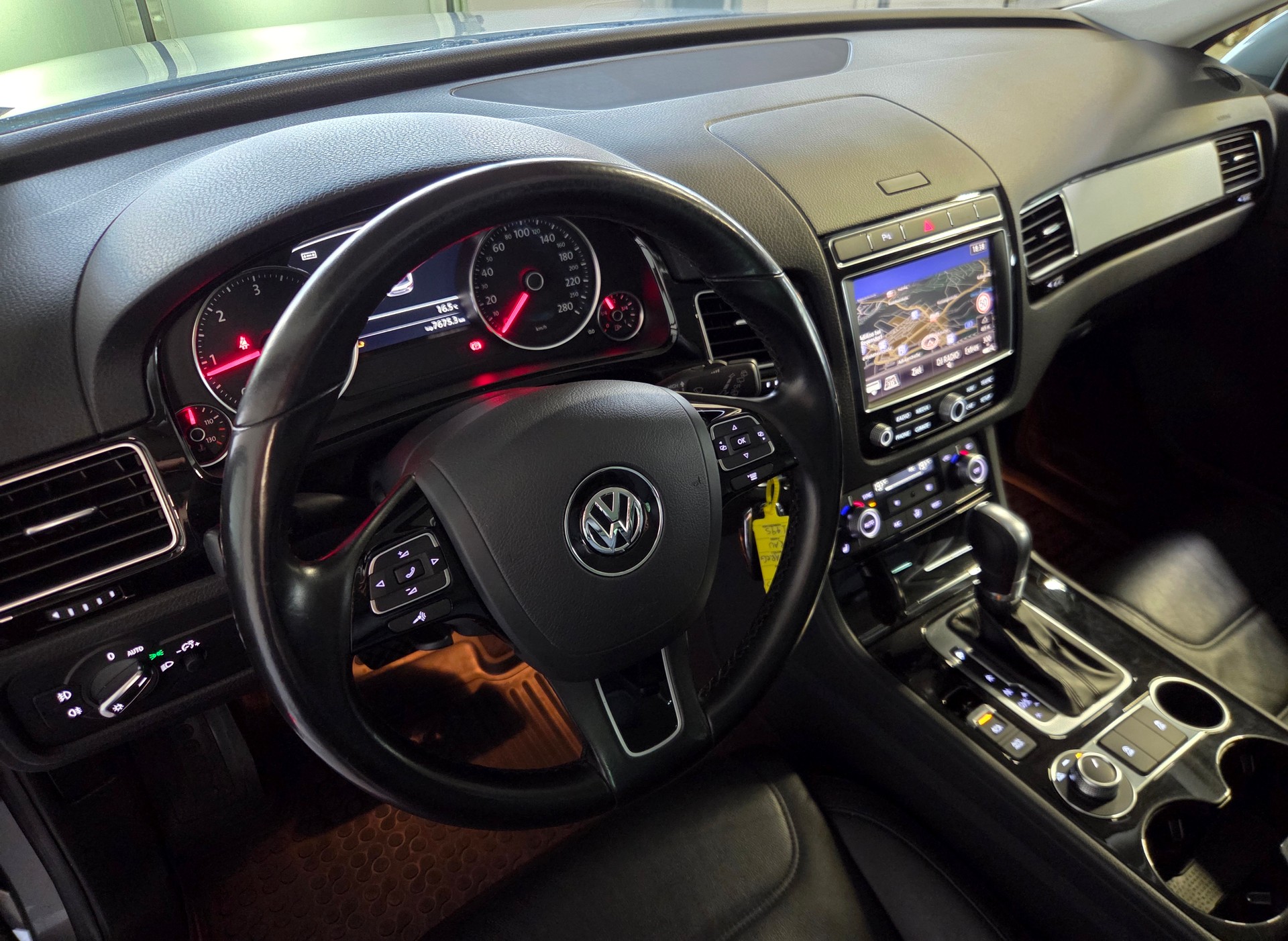 VW Touareg 3.0 V6 TDI 262 BMT TT 4Xm-image-11