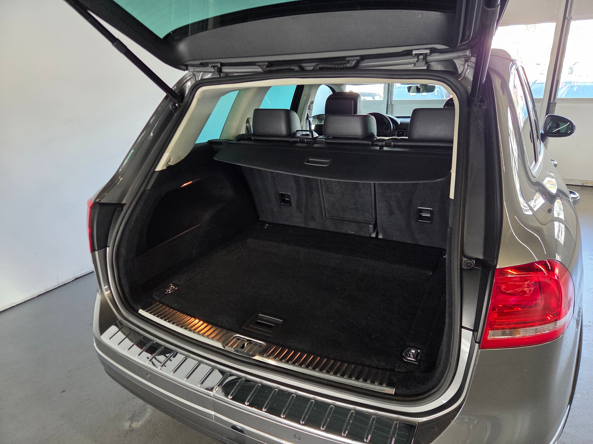 VW Touareg 3.0 V6 TDI 262 BMT TT 4Xm-image-22