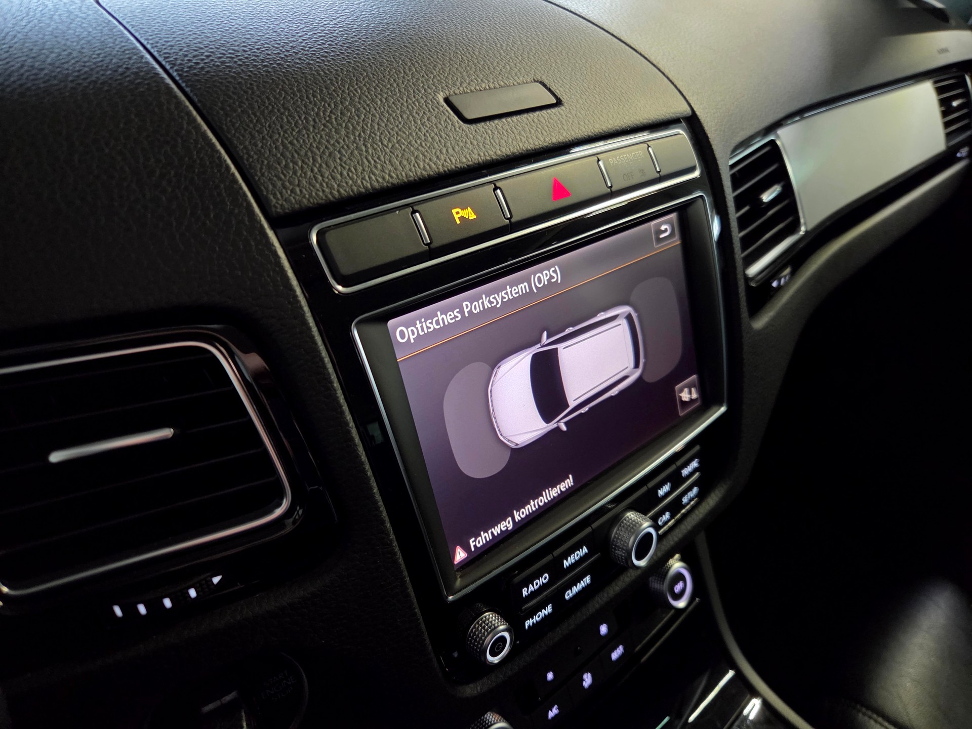 VW Touareg 3.0 V6 TDI 262 BMT TT 4Xm-image-15