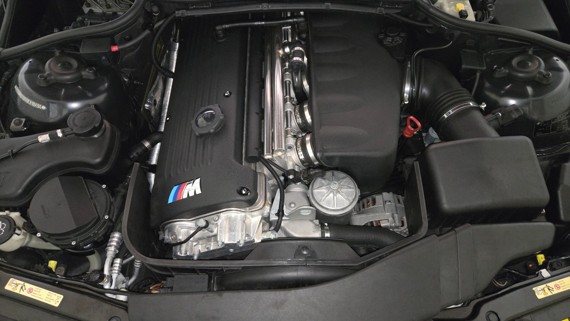 BMW M3-image-5