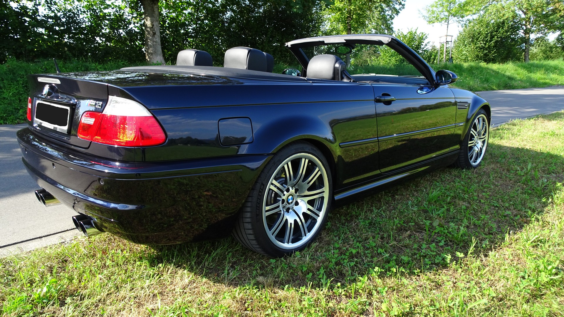 BMW M3-image-4