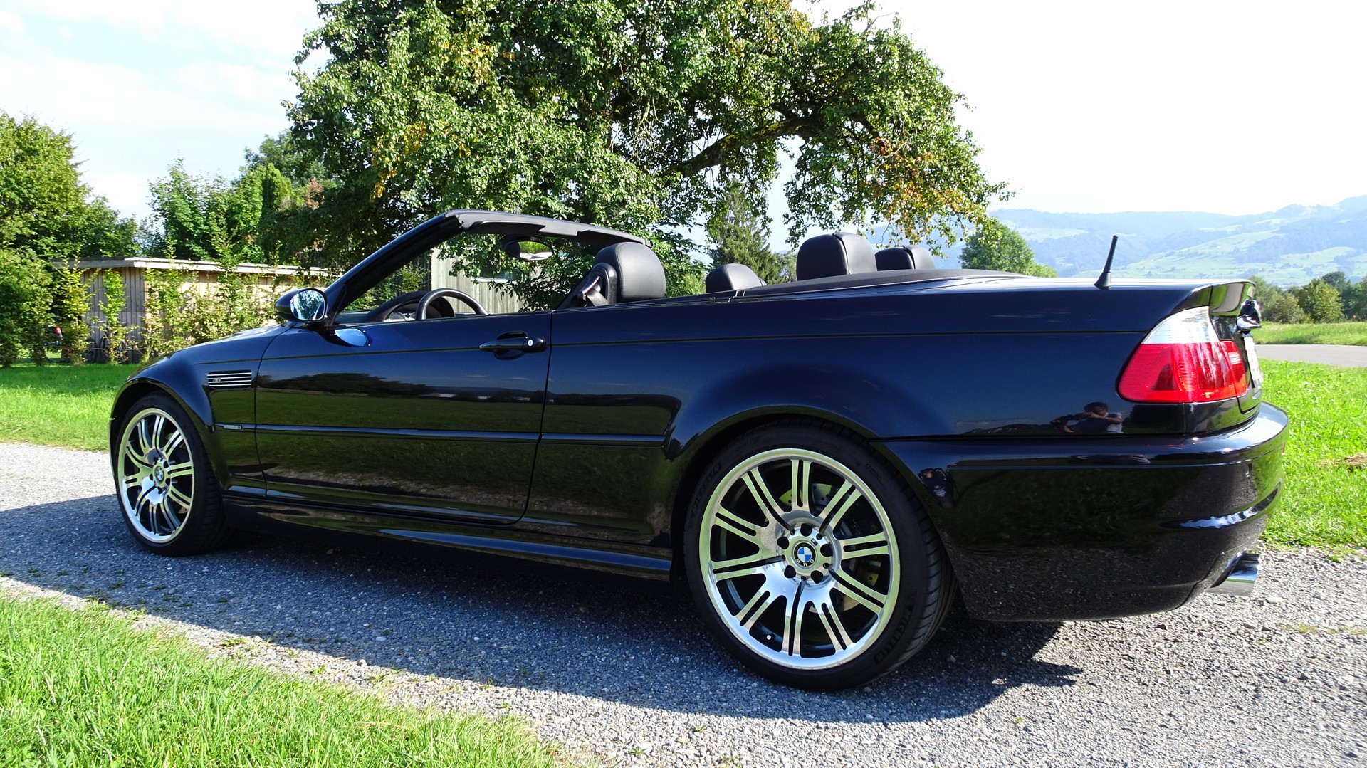 BMW M3-image-1