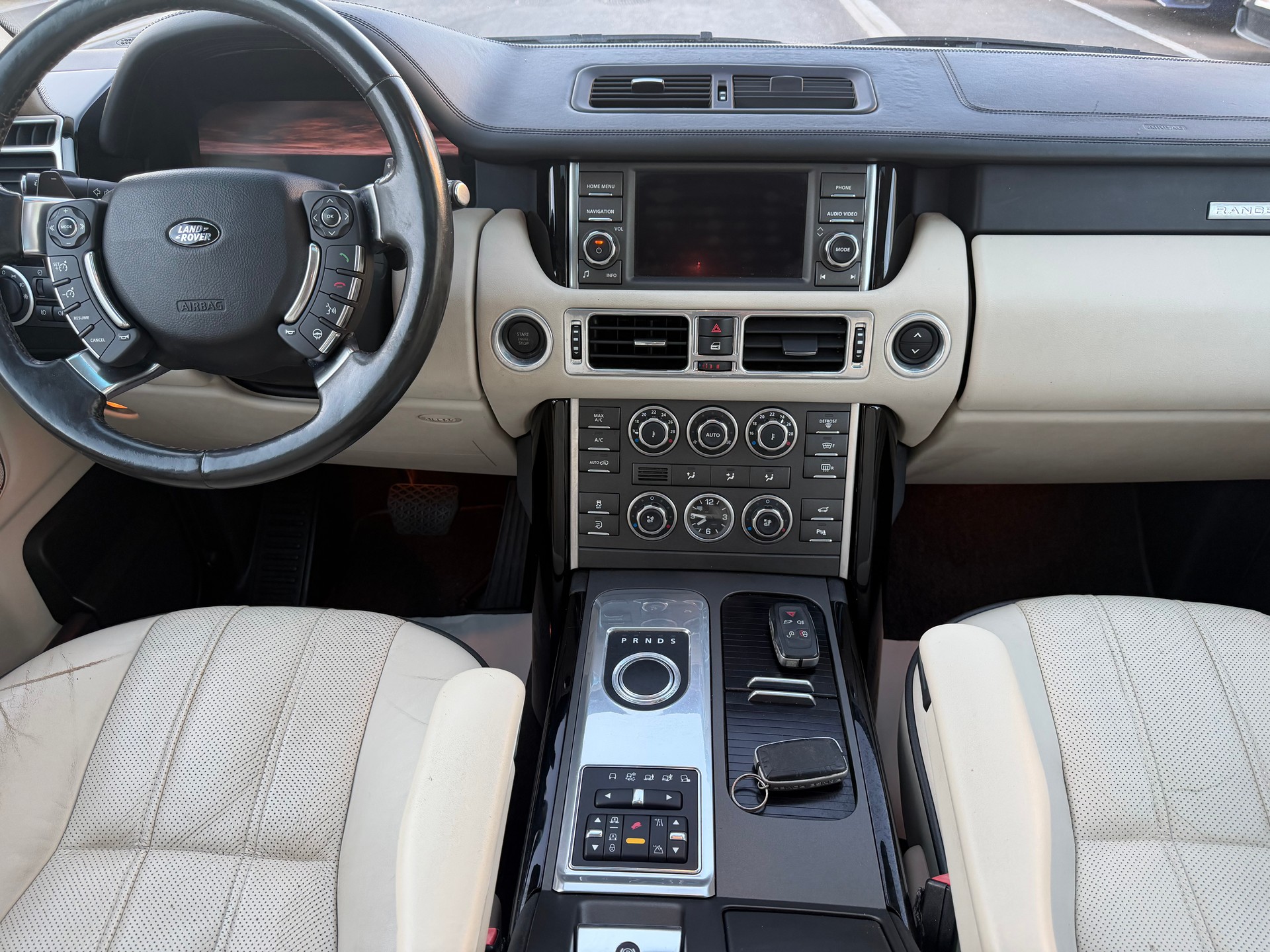 LAND ROVER Range Rover 4.4 TDV8 Vogue Automatic-image-16