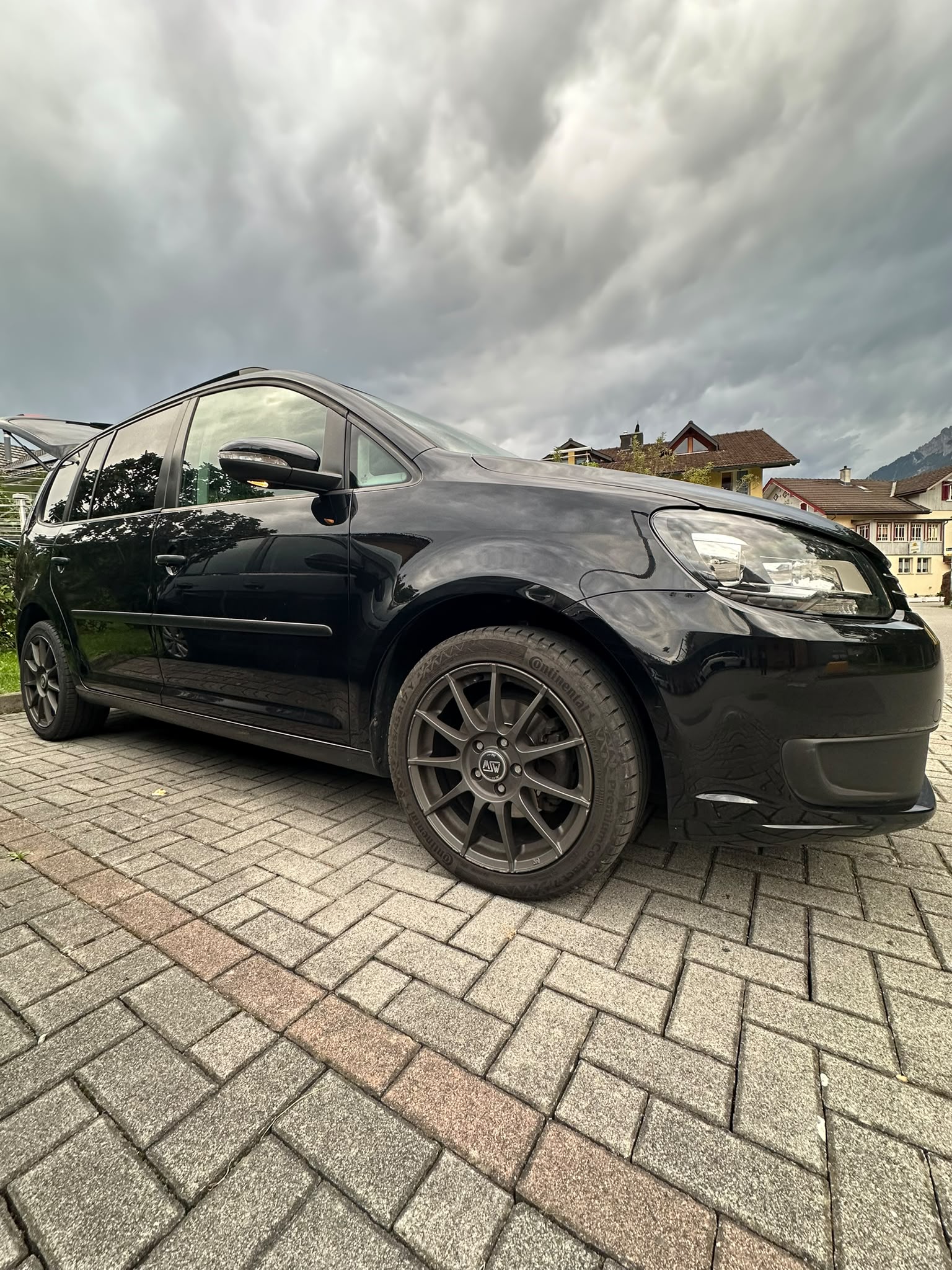 VW Touran 1.6 TDI Trendline DSG-image-13