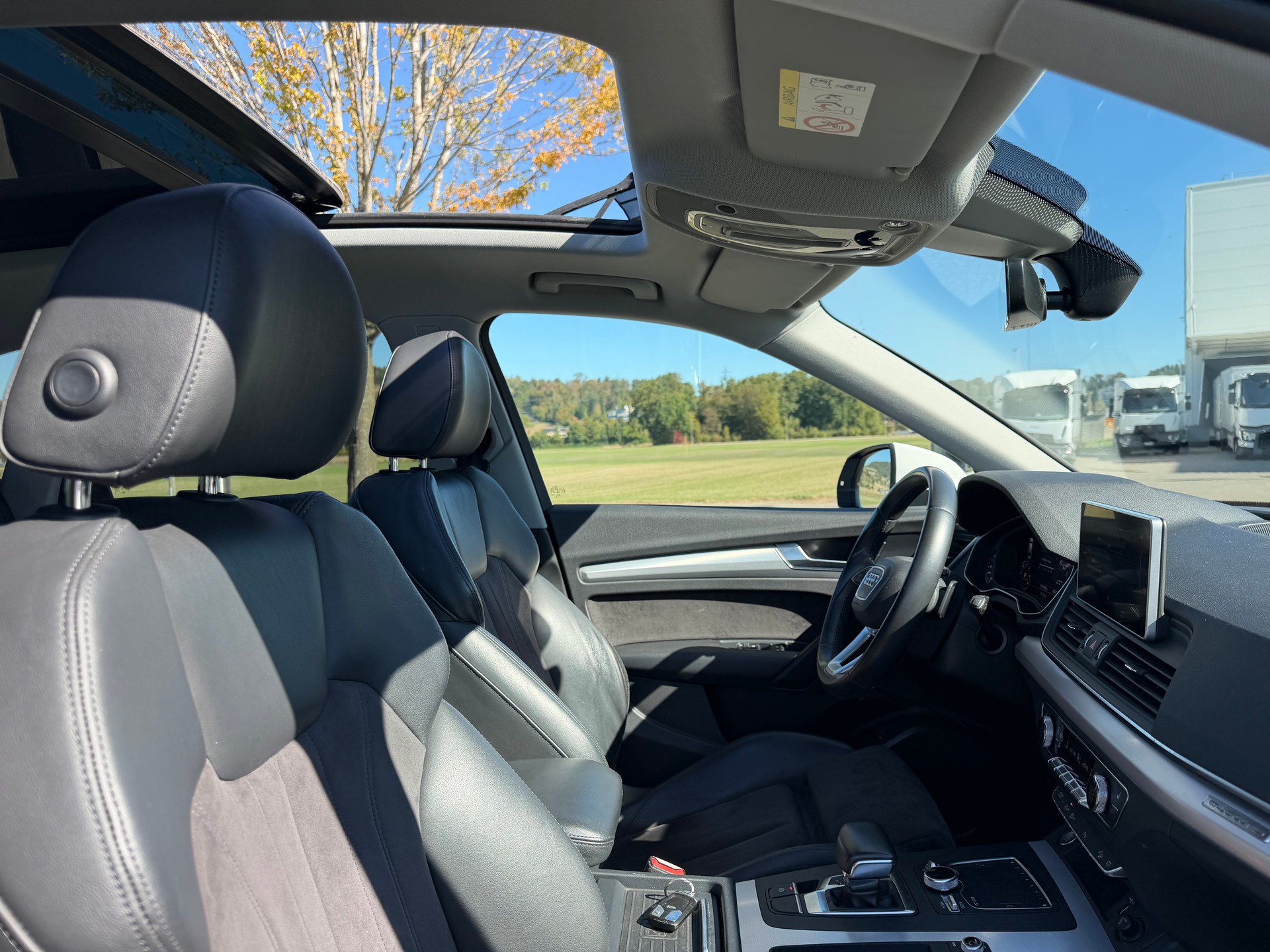 AUDI Q5 2.0 TDI sport quattro-image-24