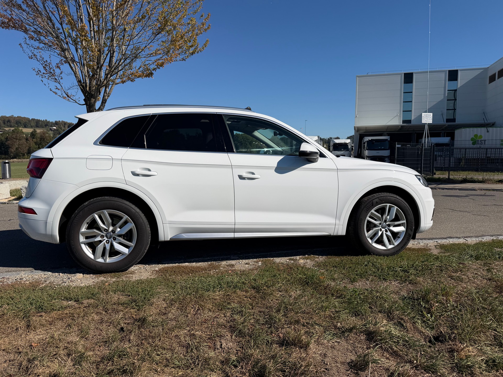 AUDI Q5 2.0 TDI sport quattro-image-14