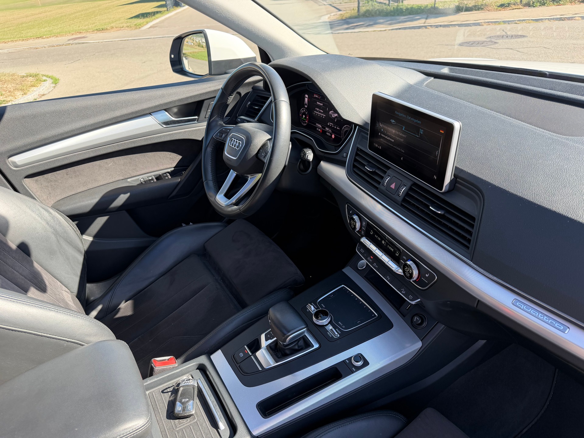 AUDI Q5 2.0 TDI sport quattro-image-20