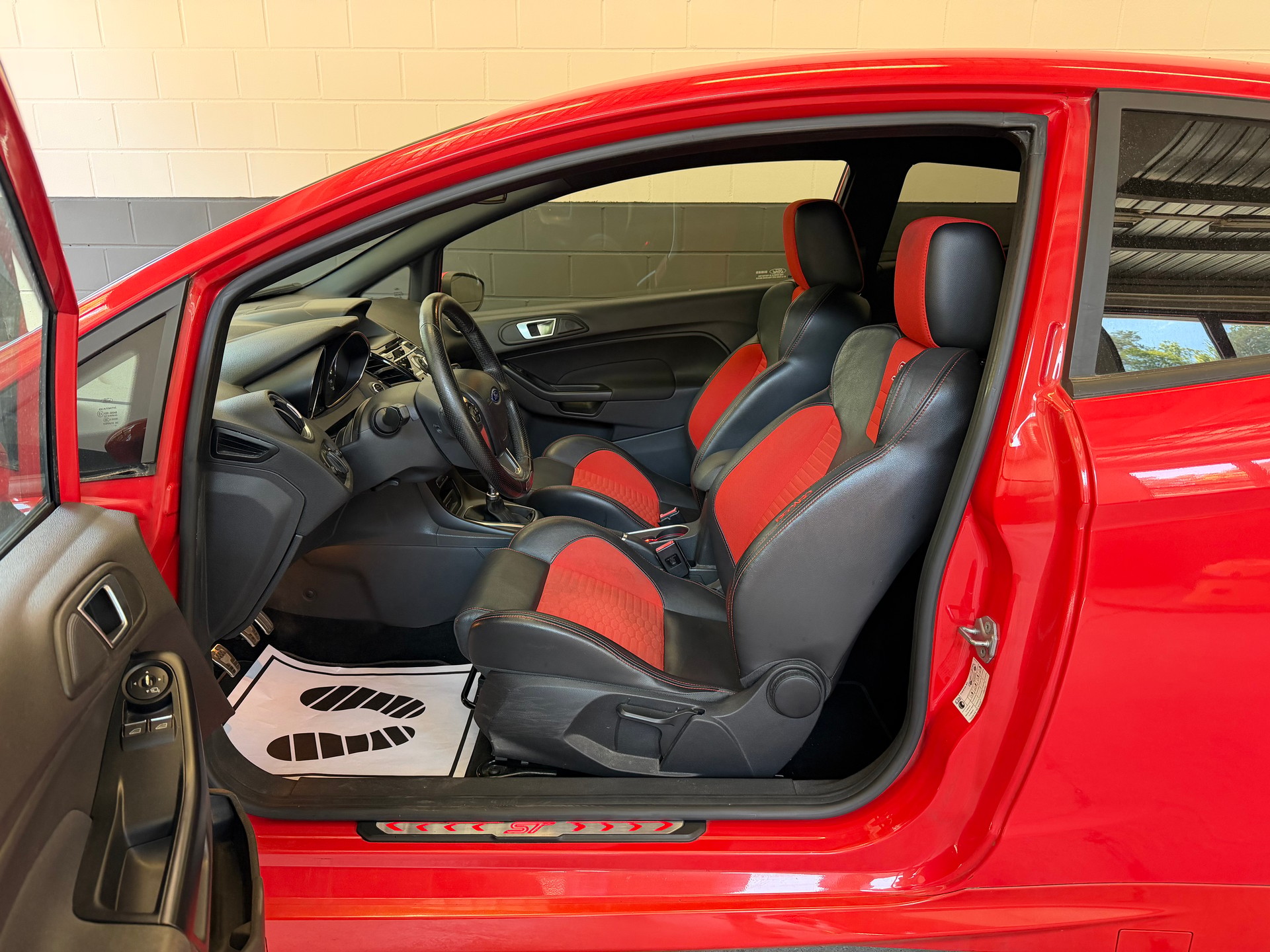 FORD Fiesta 1.6 SCTi ST-2 //NEU AB MFK!-image-7