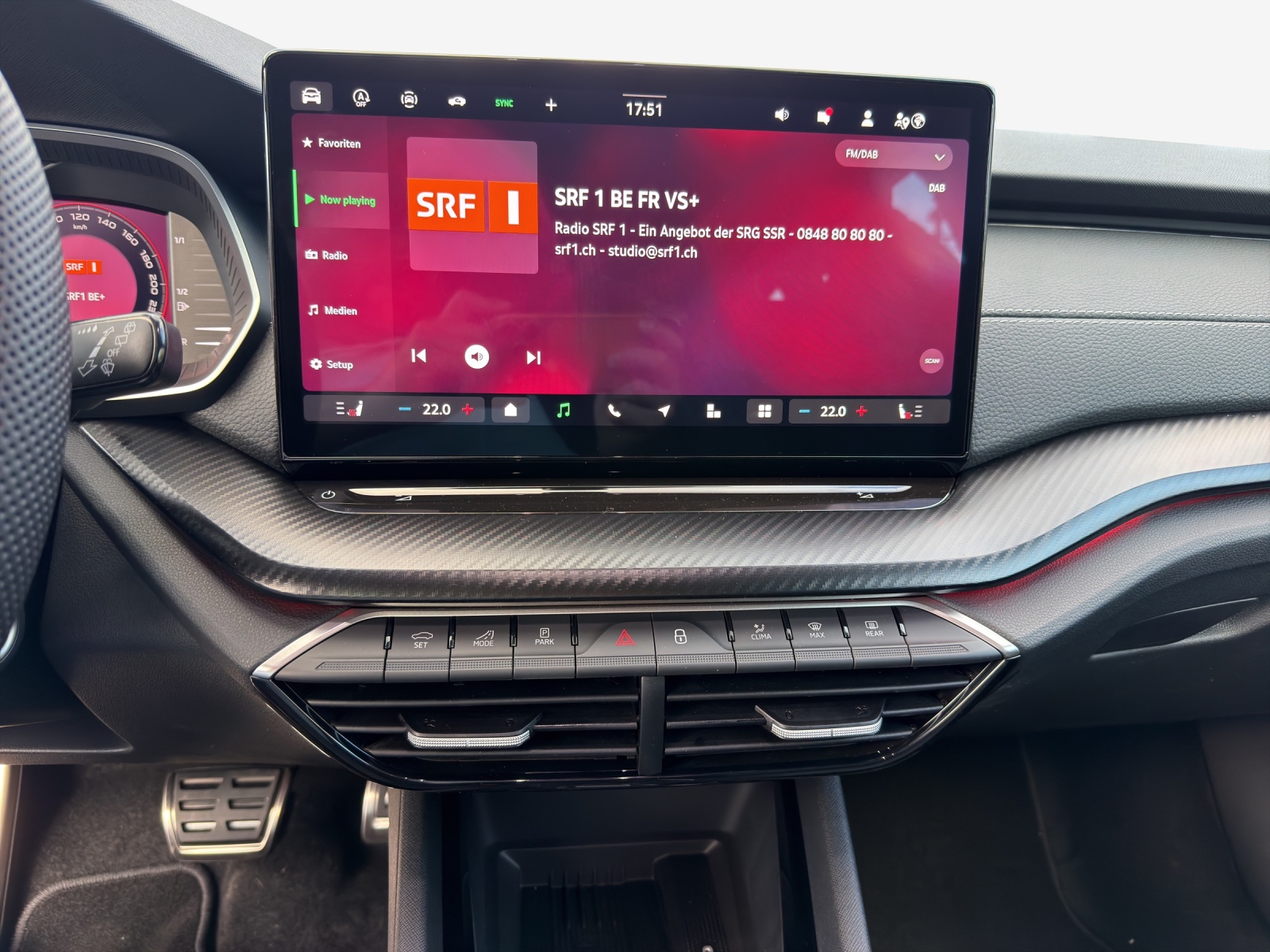 SKODA Octavia Combi 1.5 TSI mHEV DSG Sport Line-image-10