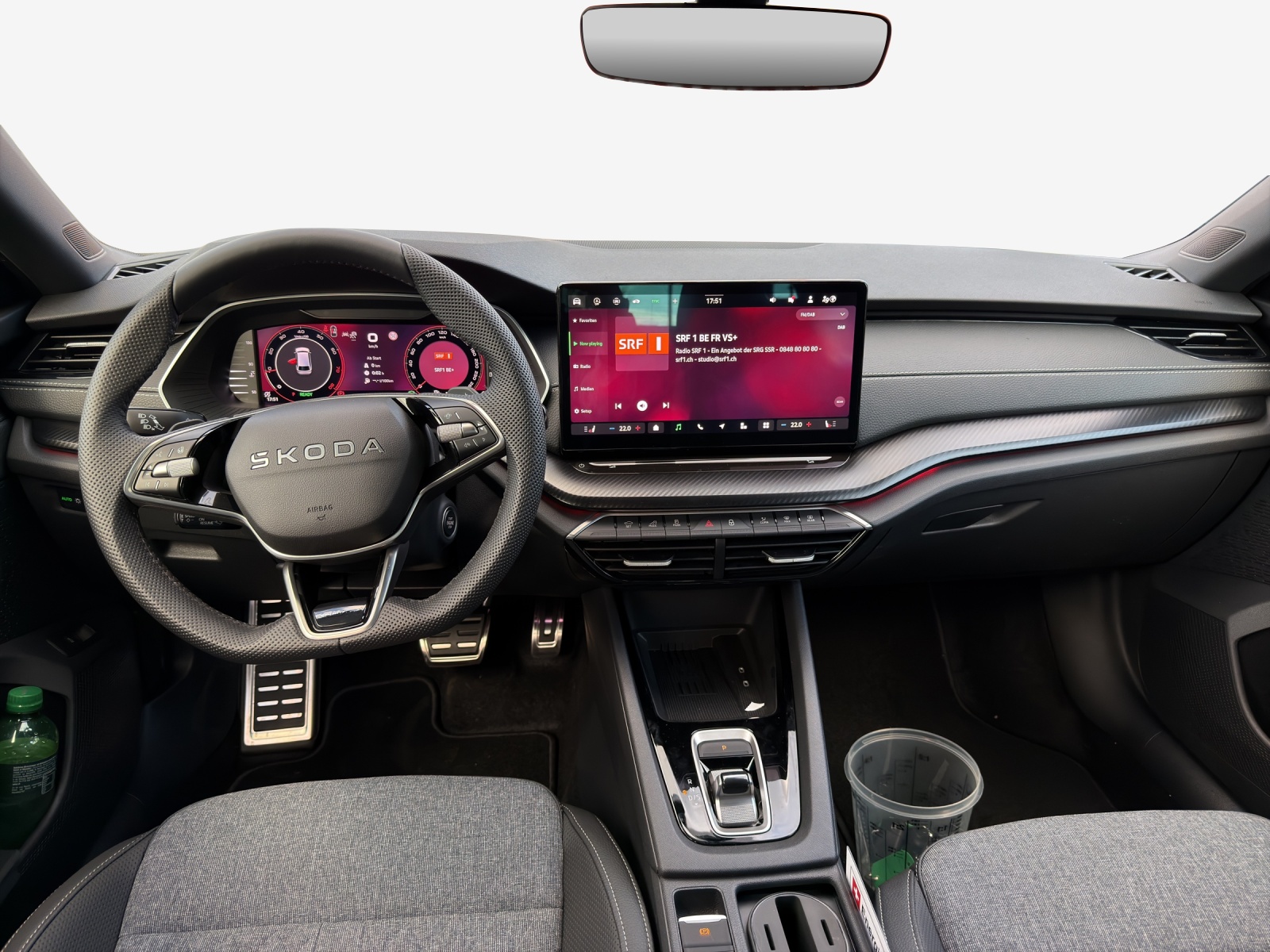 SKODA Octavia Combi 1.5 TSI mHEV DSG Sport Line-image-8