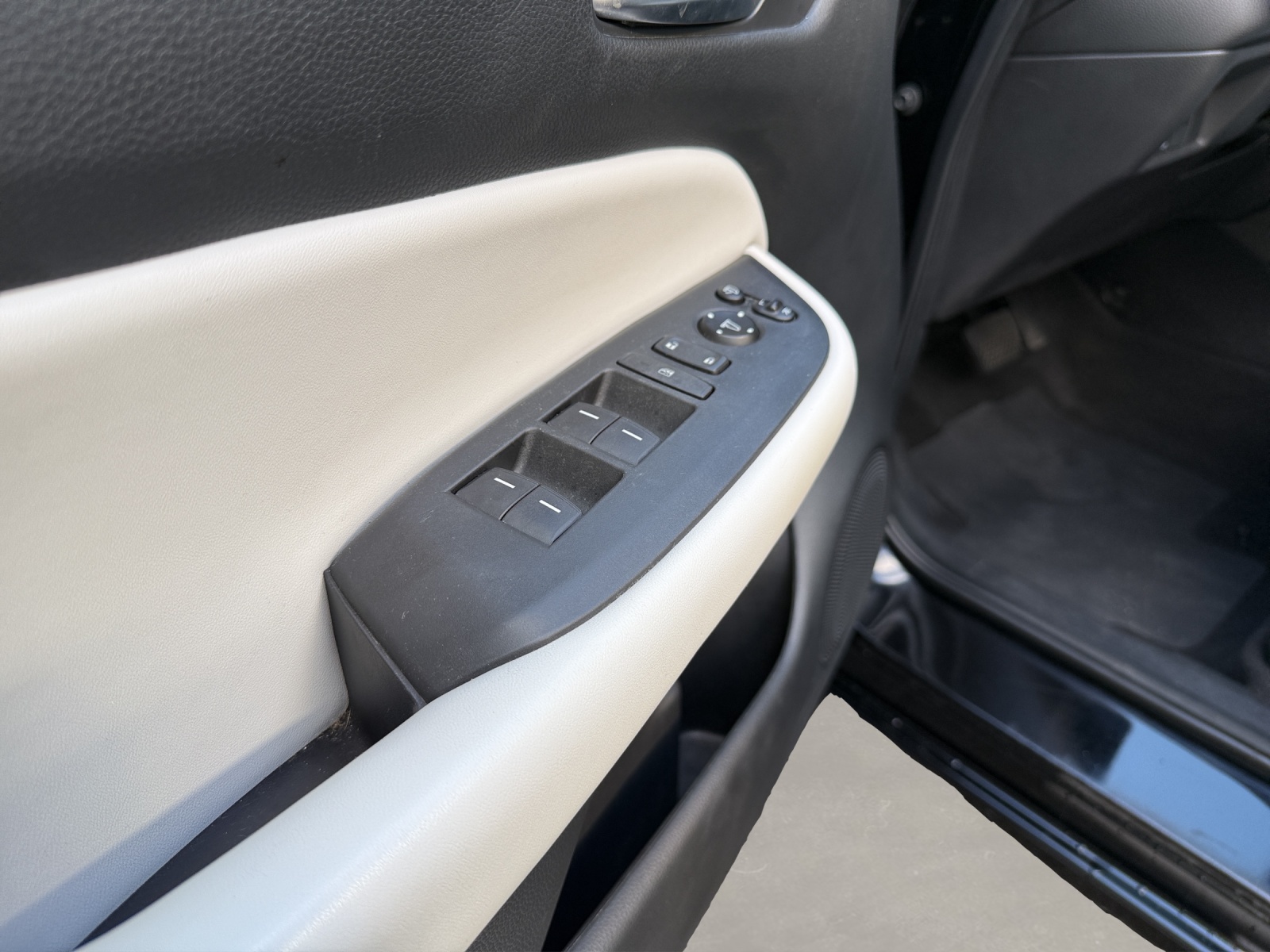 HONDA Jazz 1.5 i-MMD Executive-image-15