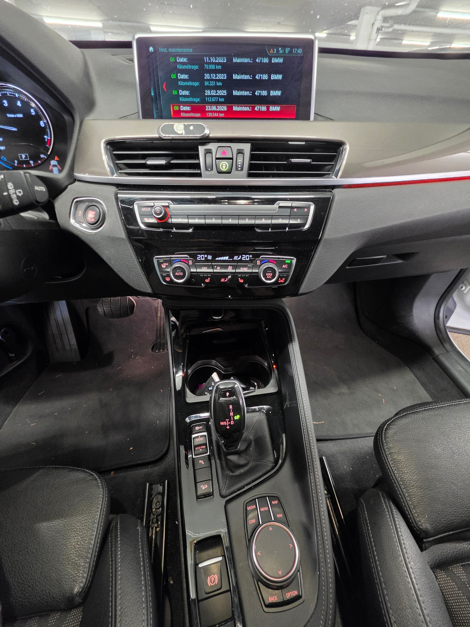 BMW X1 xDrive 20i Sport Line Steptronic-image-10
