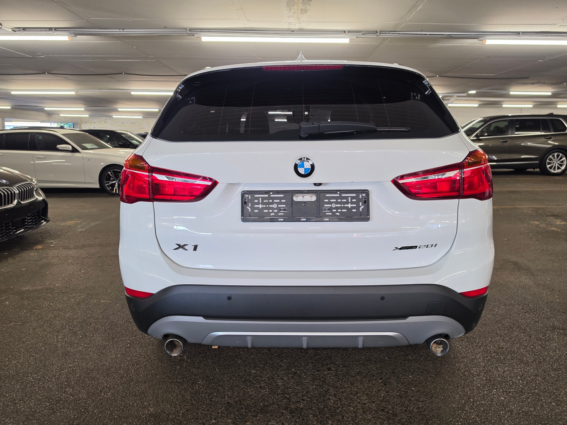 BMW X1 xDrive 20i Sport Line Steptronic-image-3