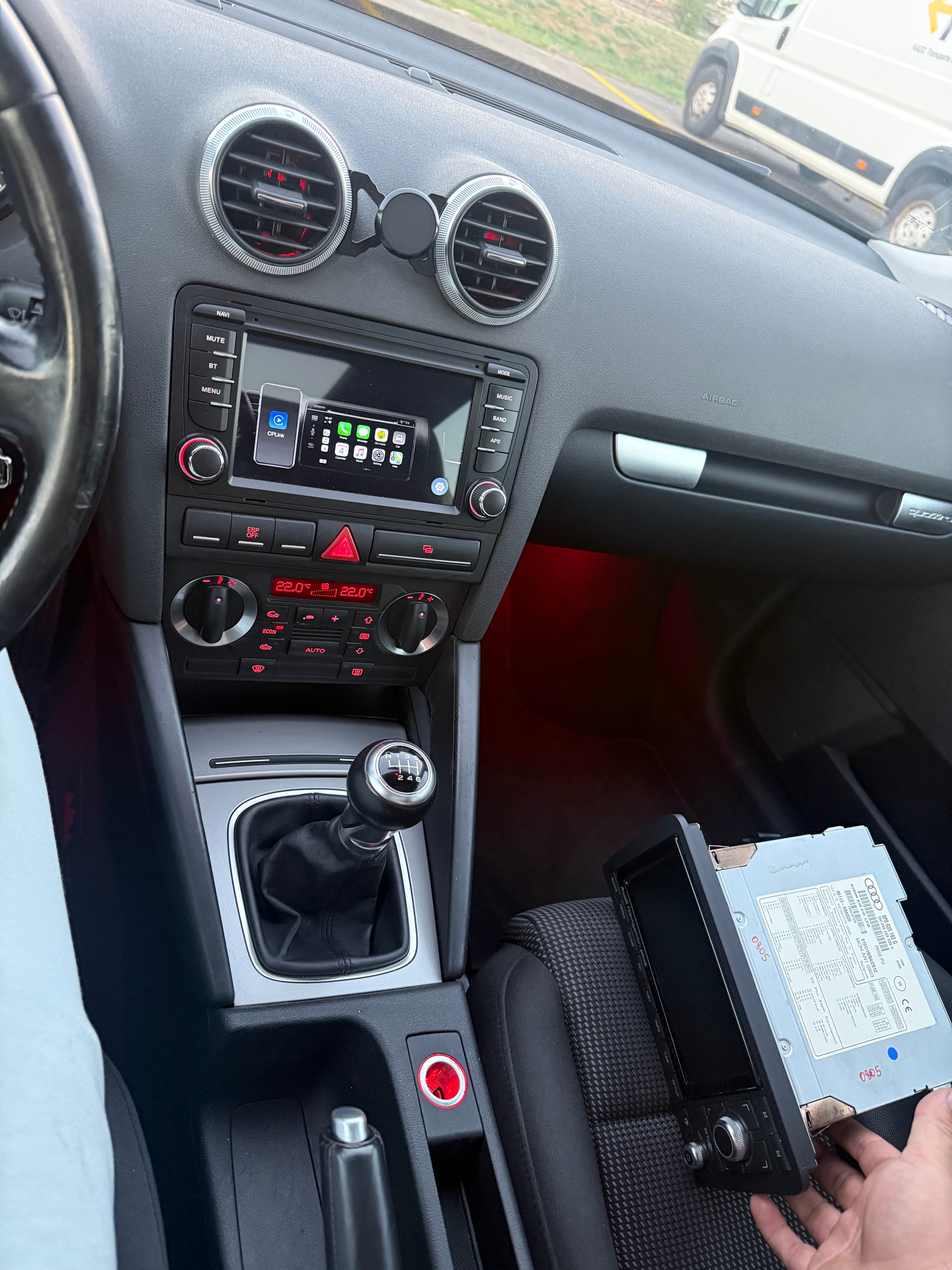 AUDI A3 Sportback 1.4 Turbo FSI Attraction-image-8