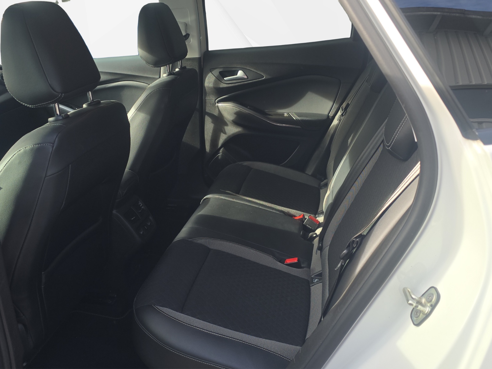 OPEL Grandland X 1.6 TP Excellence Automatik-image-7