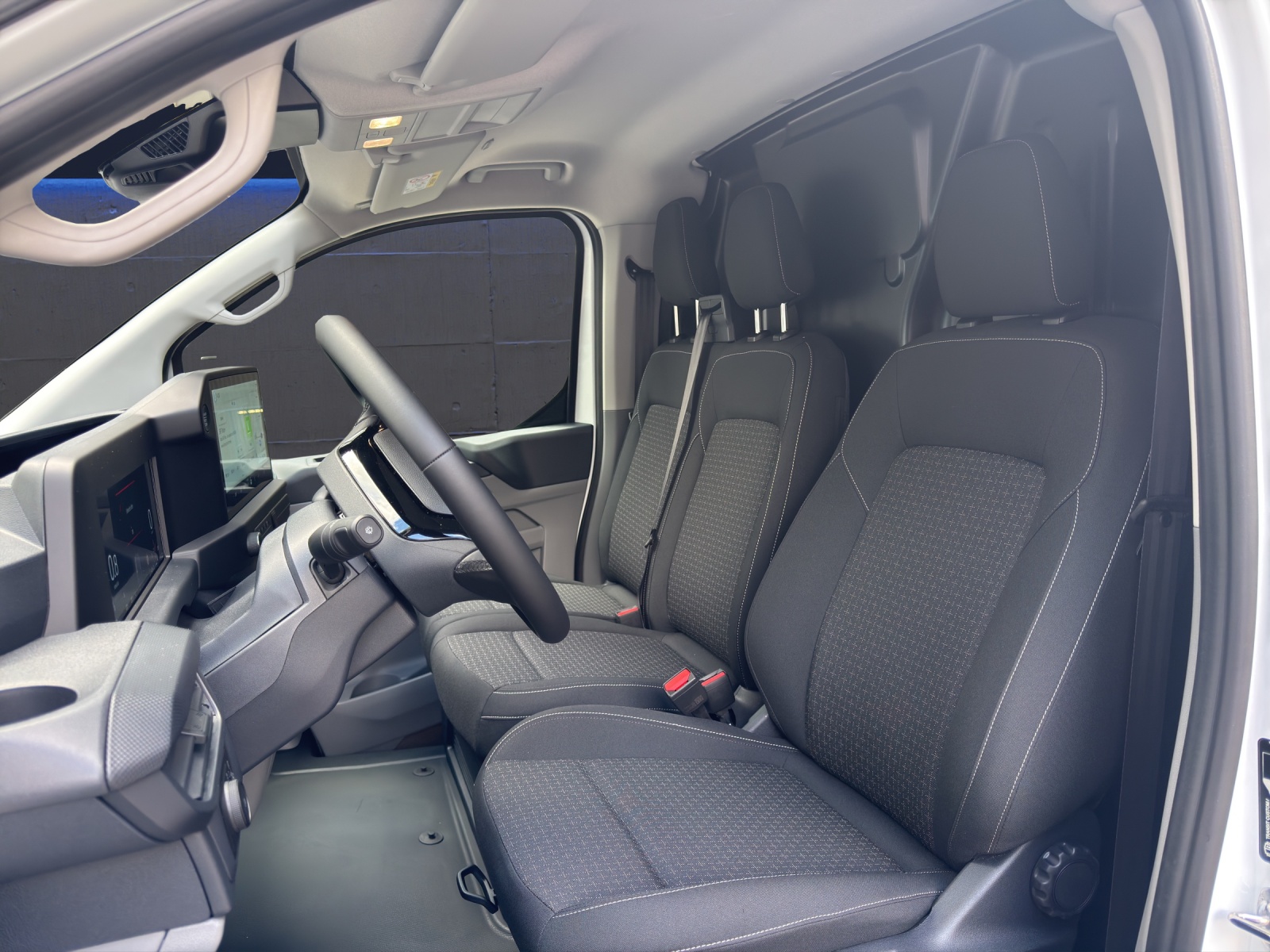 FORD Transit Custom Van 320 L1 2.0 EcoBlue 136PS Trend Automat-image-6