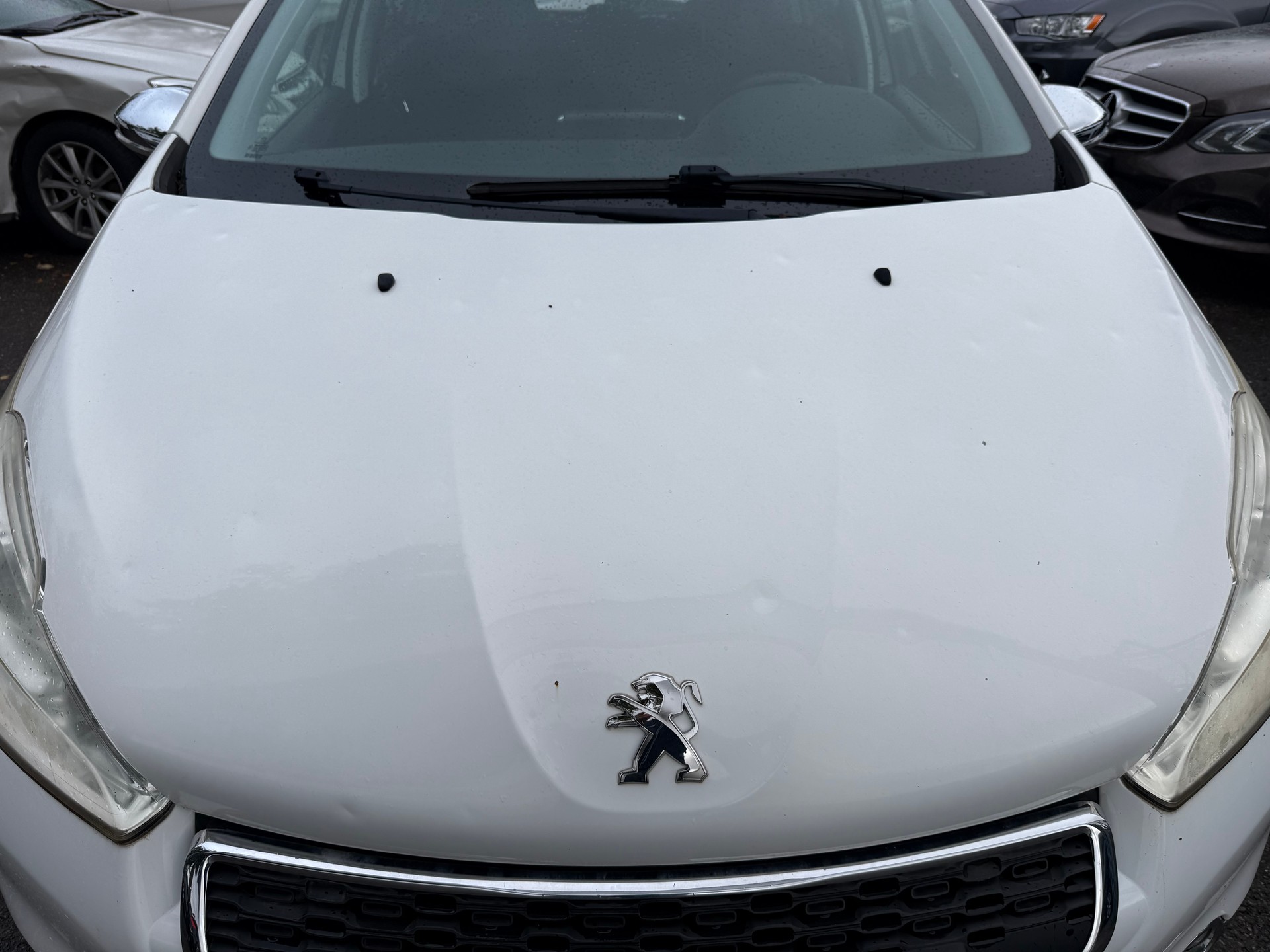 PEUGEOT 208 1.2 VTI Active-image-1