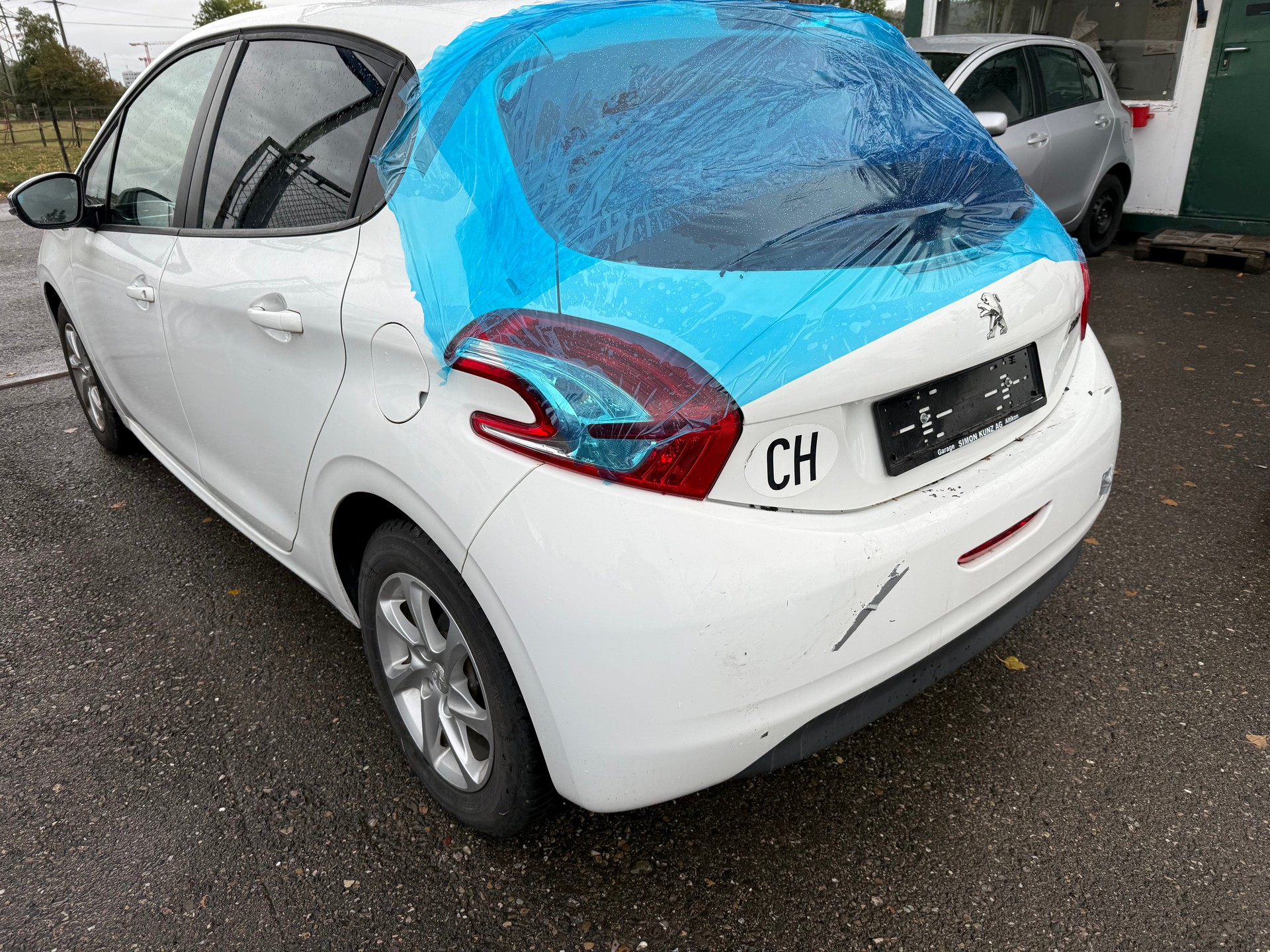 PEUGEOT 208 1.2 VTI Active-image-5