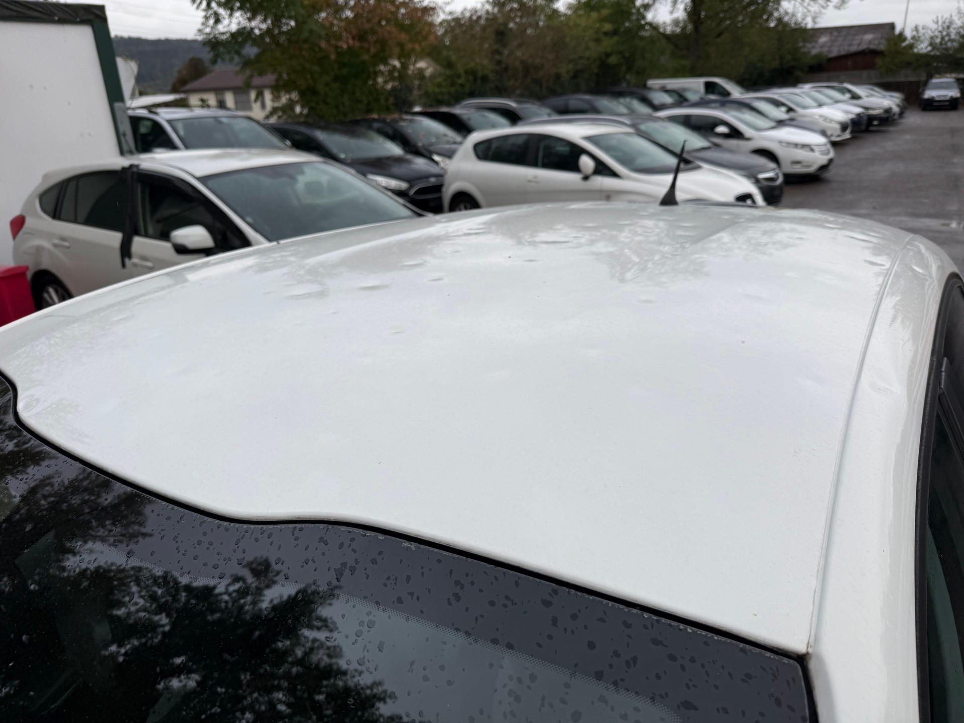 PEUGEOT 208 1.2 VTI Active-image-4