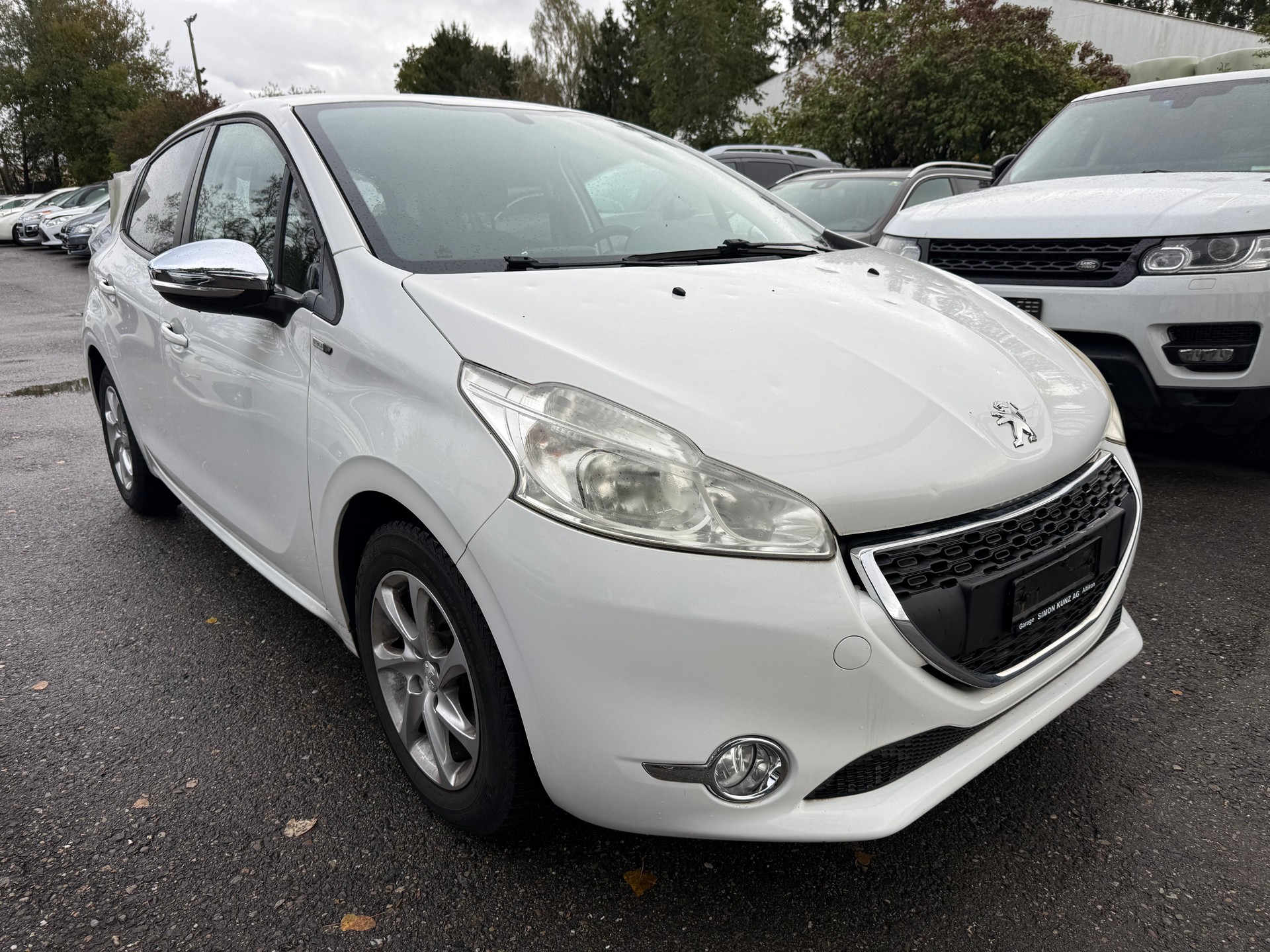 PEUGEOT 208 1.2 VTI Active-image-0