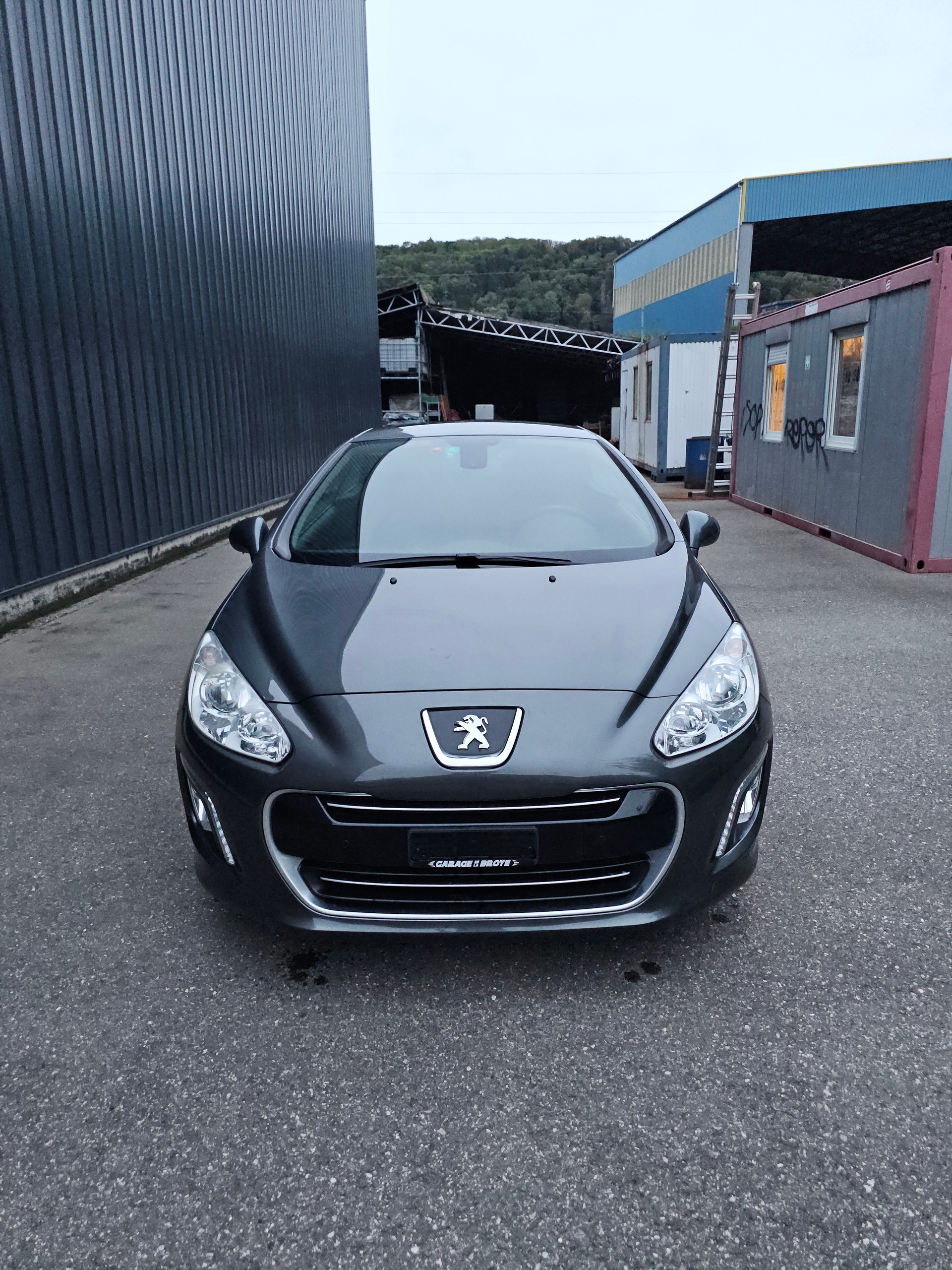 PEUGEOT 308 CC 1.6 16V Turbo Allure-image-2