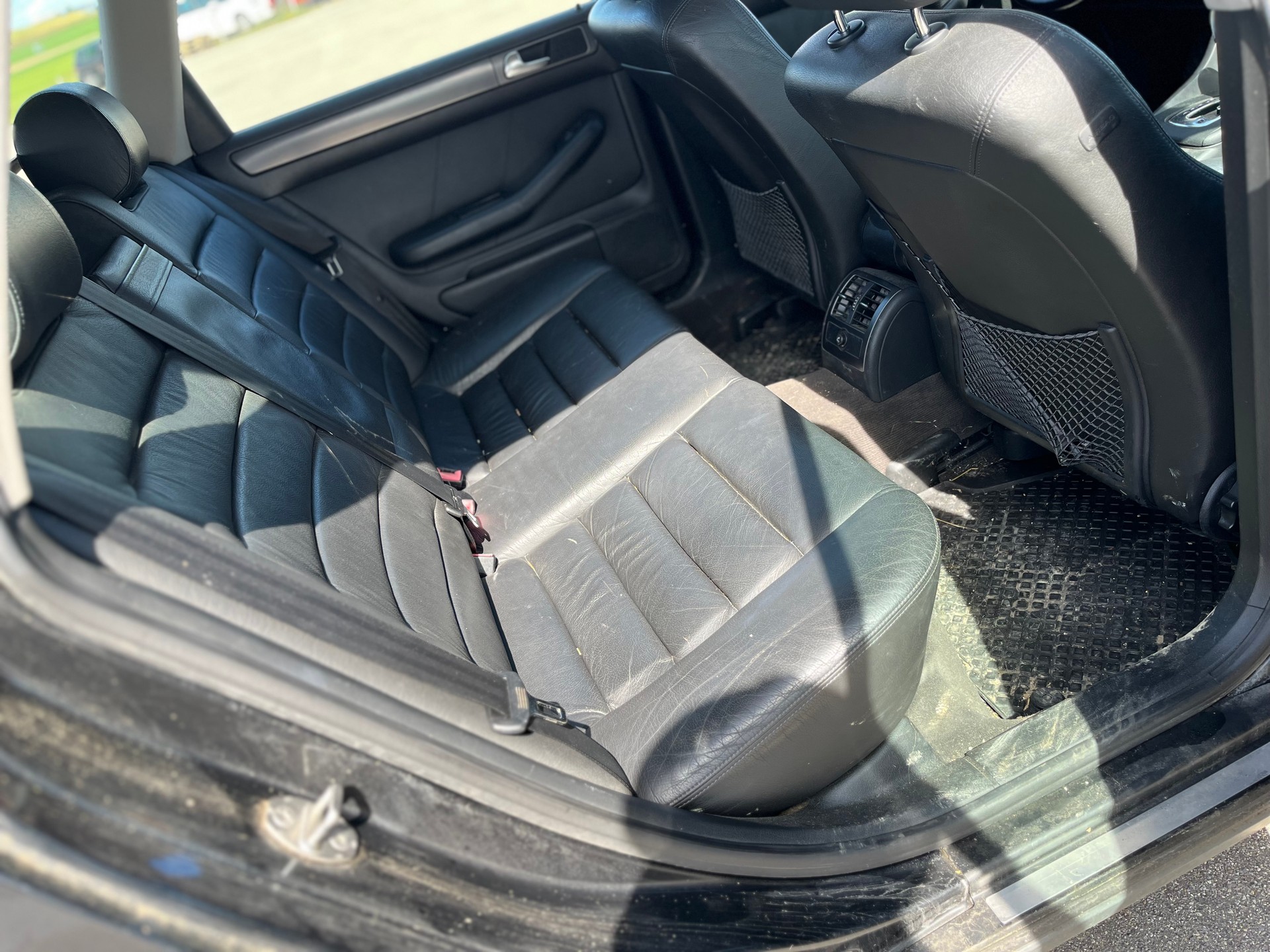 AUDI Kombi 3,0i Benzin Automat 4x4 KM:212000 Euro B04-image-12