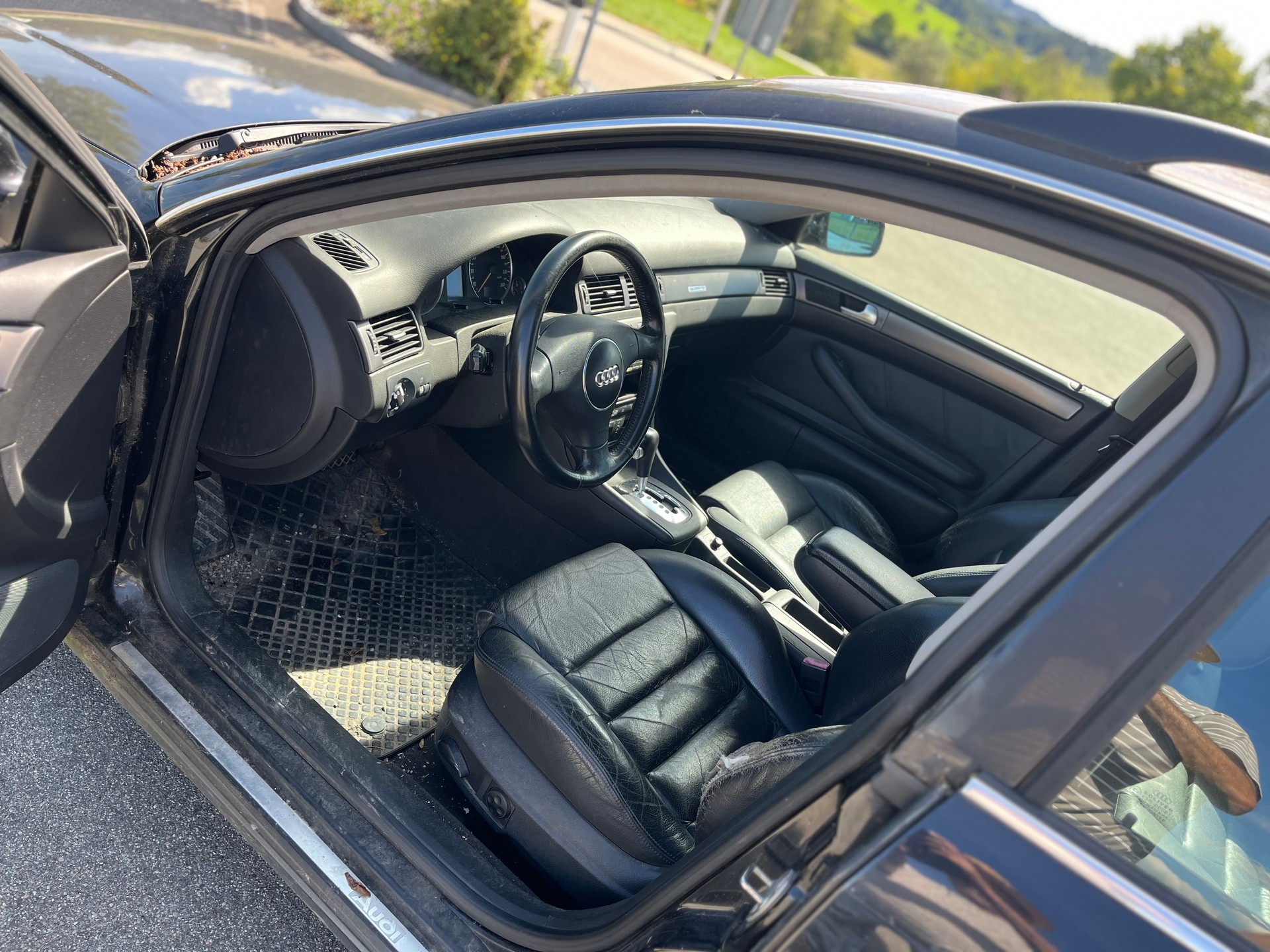 AUDI Kombi 3,0i Benzin Automat 4x4 KM:212000 Euro B04-image-14