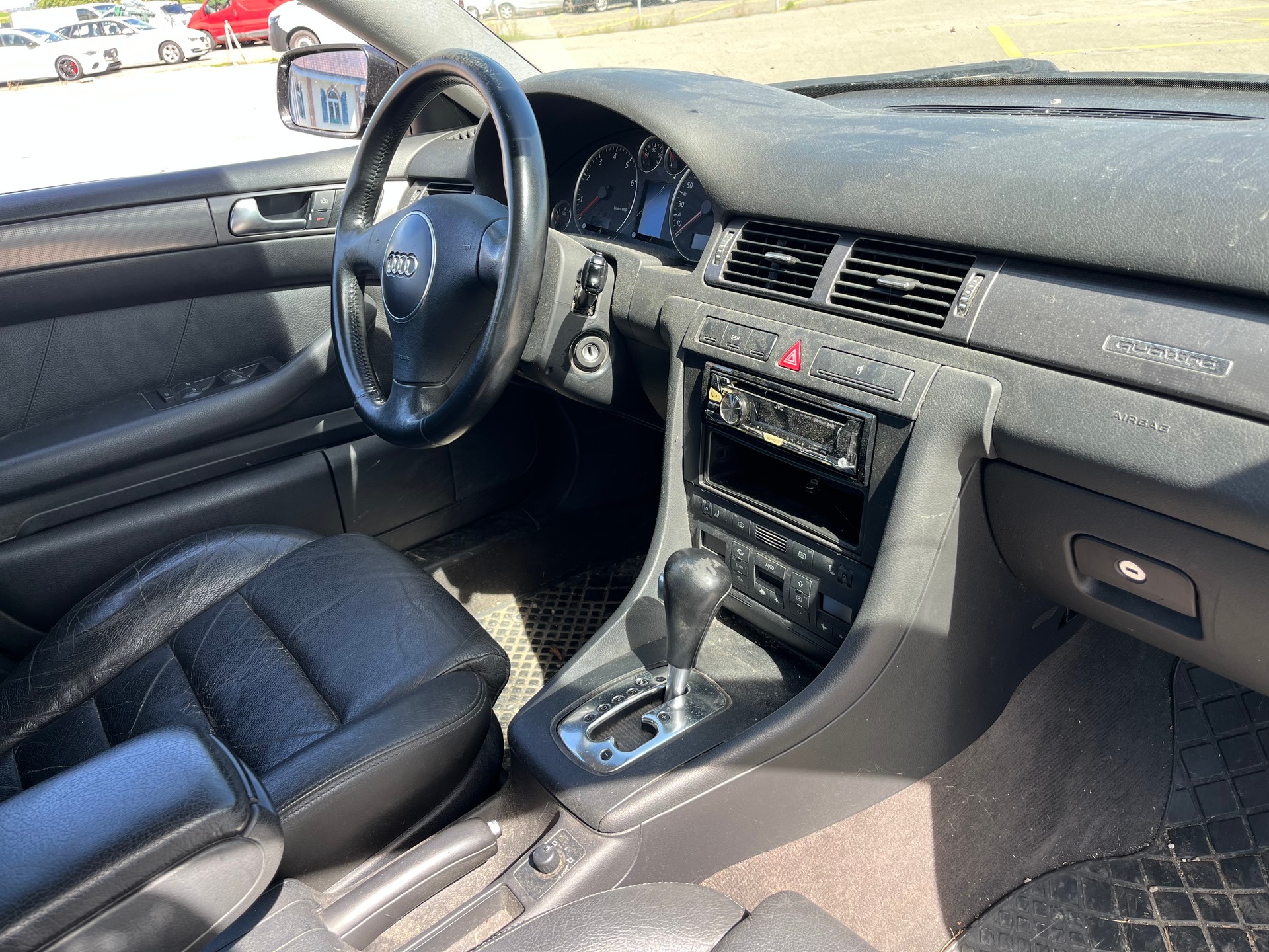 AUDI Kombi 3,0i Benzin Automat 4x4 KM:212000 Euro B04-image-11