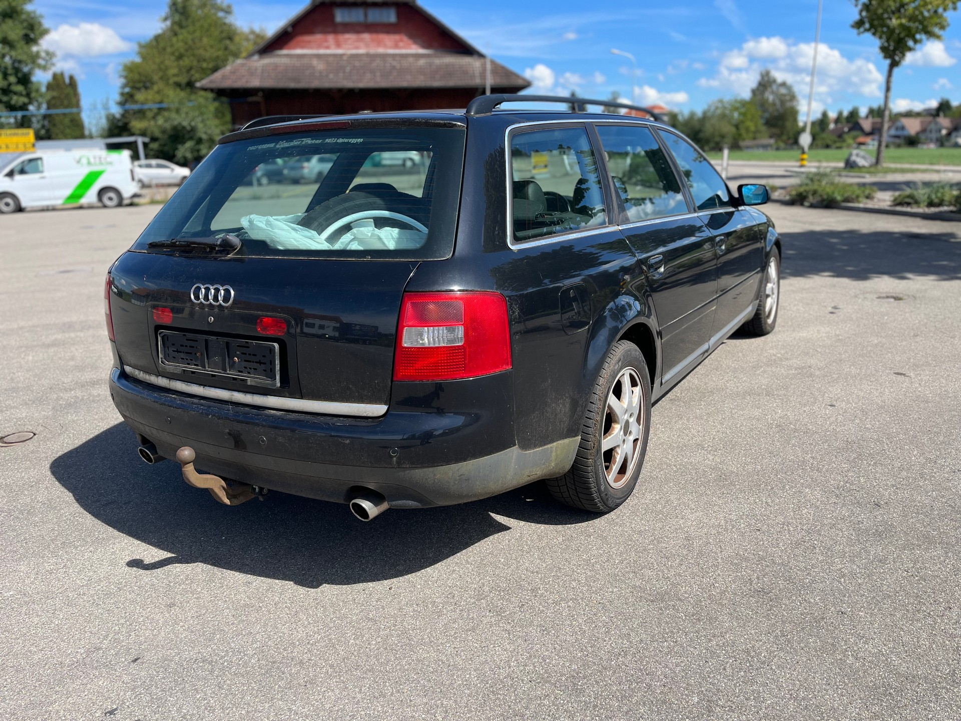 AUDI Kombi 3,0i Benzin Automat 4x4 KM:212000 Euro B04-image-5