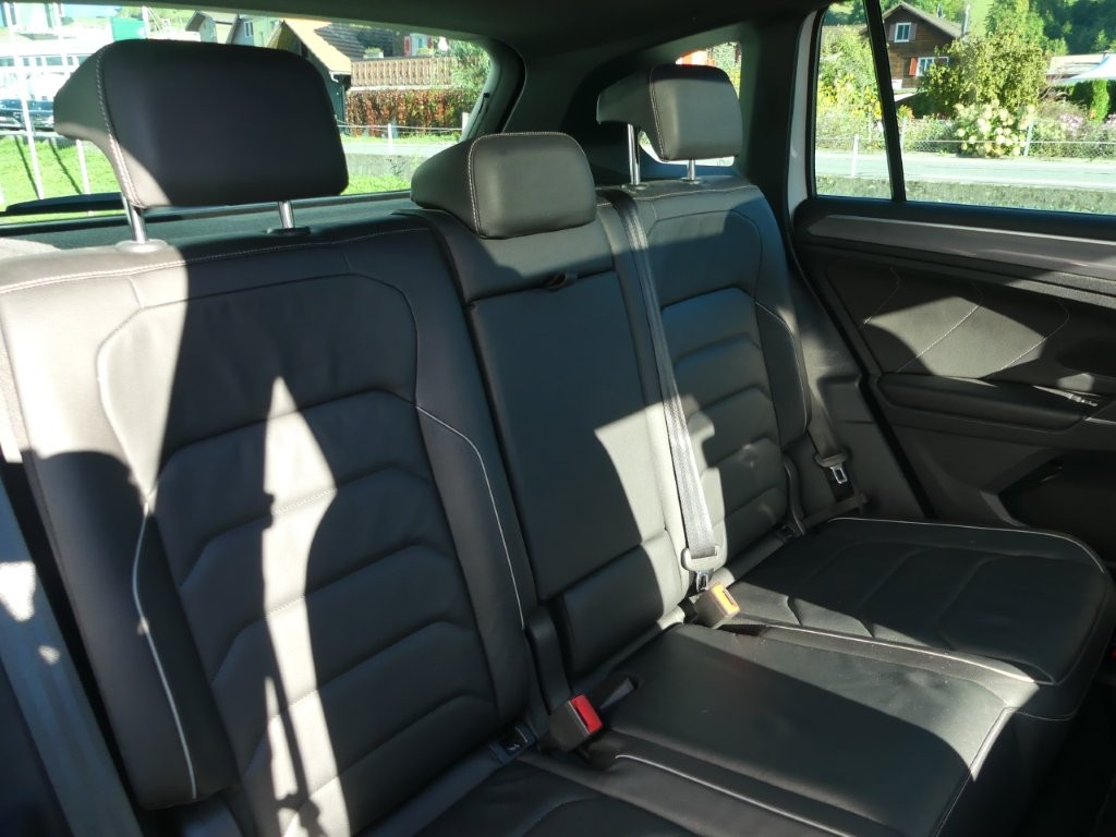 VW Tiguan 2.0TSI Highline 4Motion DSG-image-12