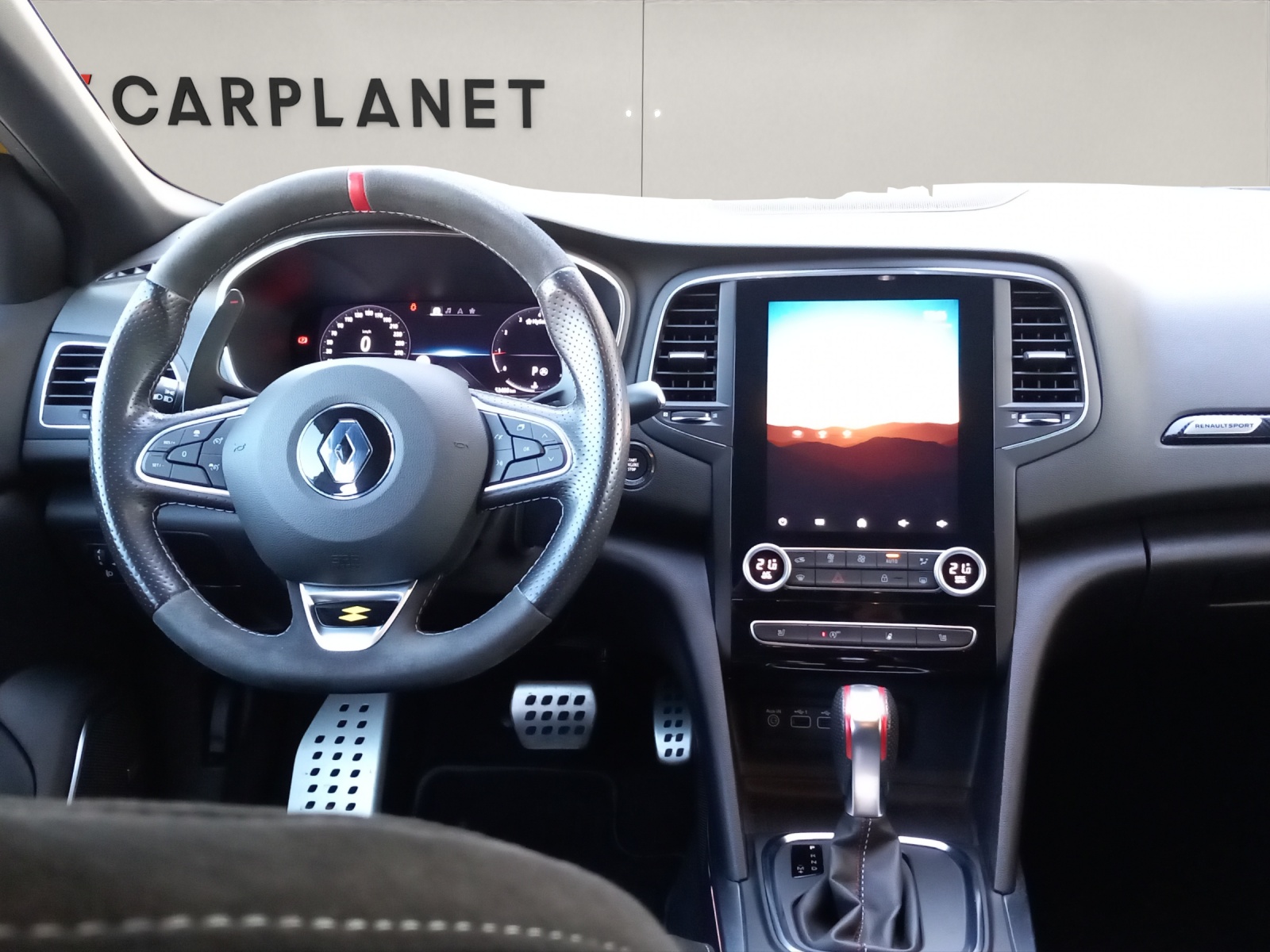 RENAULT Mégane Sport 1.8 T Trophy EDC-image-4